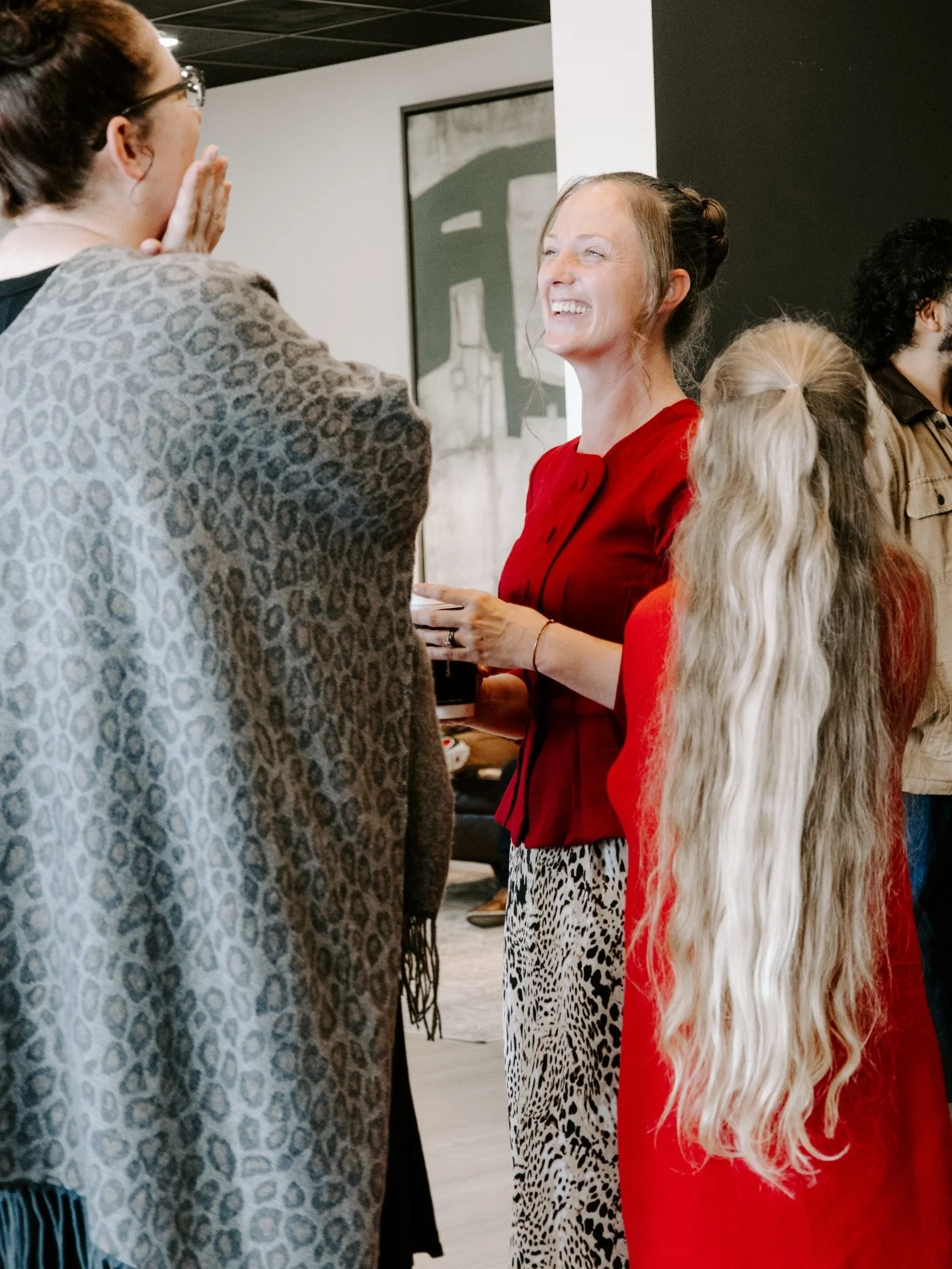 Midweek is here!! 

Join us tonight as we worship and fellowship in the House! 

Bring a friend, starts at 7!