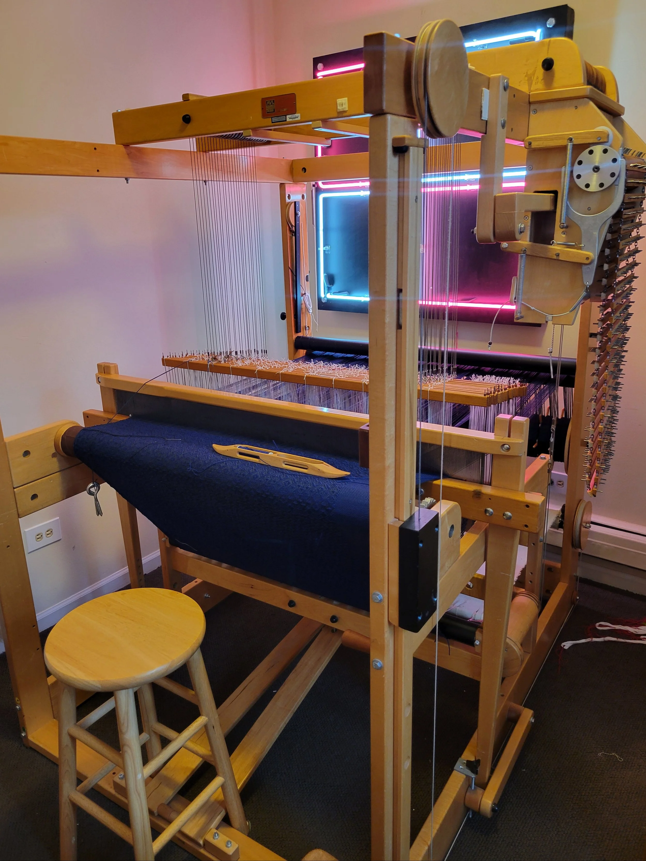 24-Harness AVL Mechanical Dobby