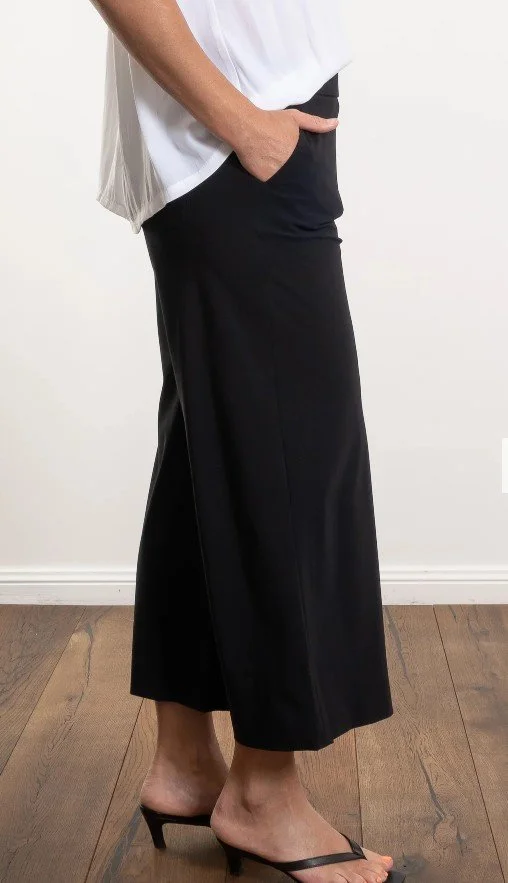 Palina Black 68 1.jpg