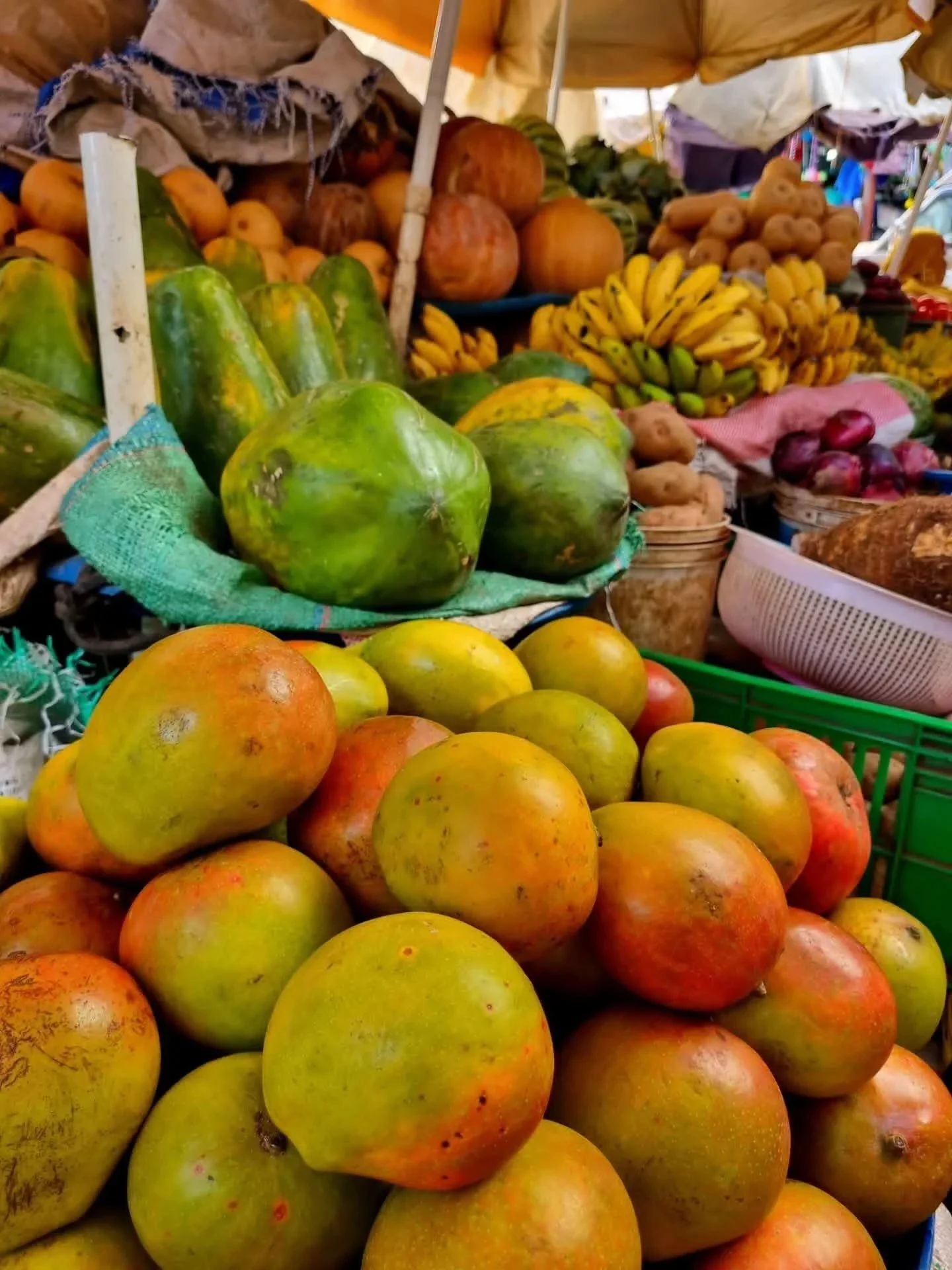 Mango? Papaya? Banana? Enjoy! 