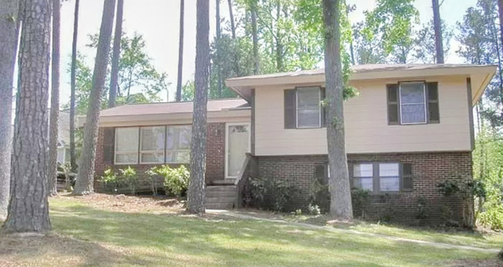 Aarons House Pic.png