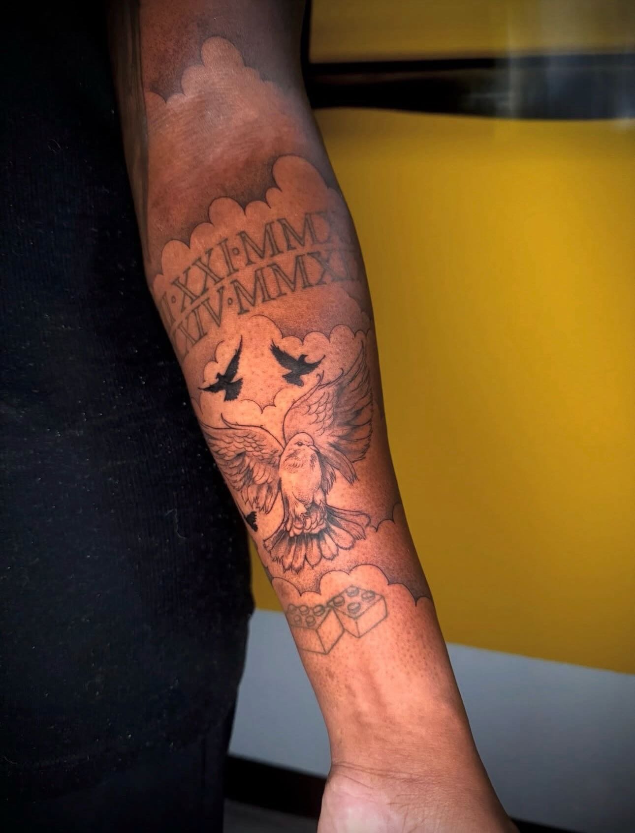 Tattoos by @gusespinozajr &bull; Follow the link in his profile for appointments! &bull;

🥀 @larosatattooco
3307 S College Ave Unit 102-B
Fort Collins, CO 80525
(970) 682-2946