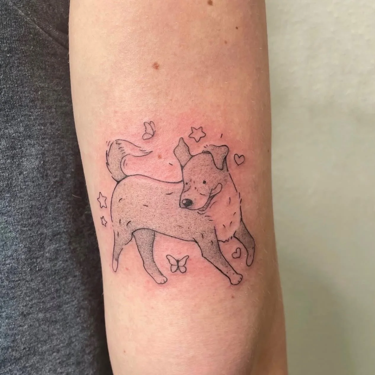 Tattoo by @ayshasuntattoos 🐕 You can book with Aysha by following the link in their bio! 

🥀 @larosatattooco 
3307 S College Ave Unit 102-B
Fort Collins, CO 80525
(970) 682-2946