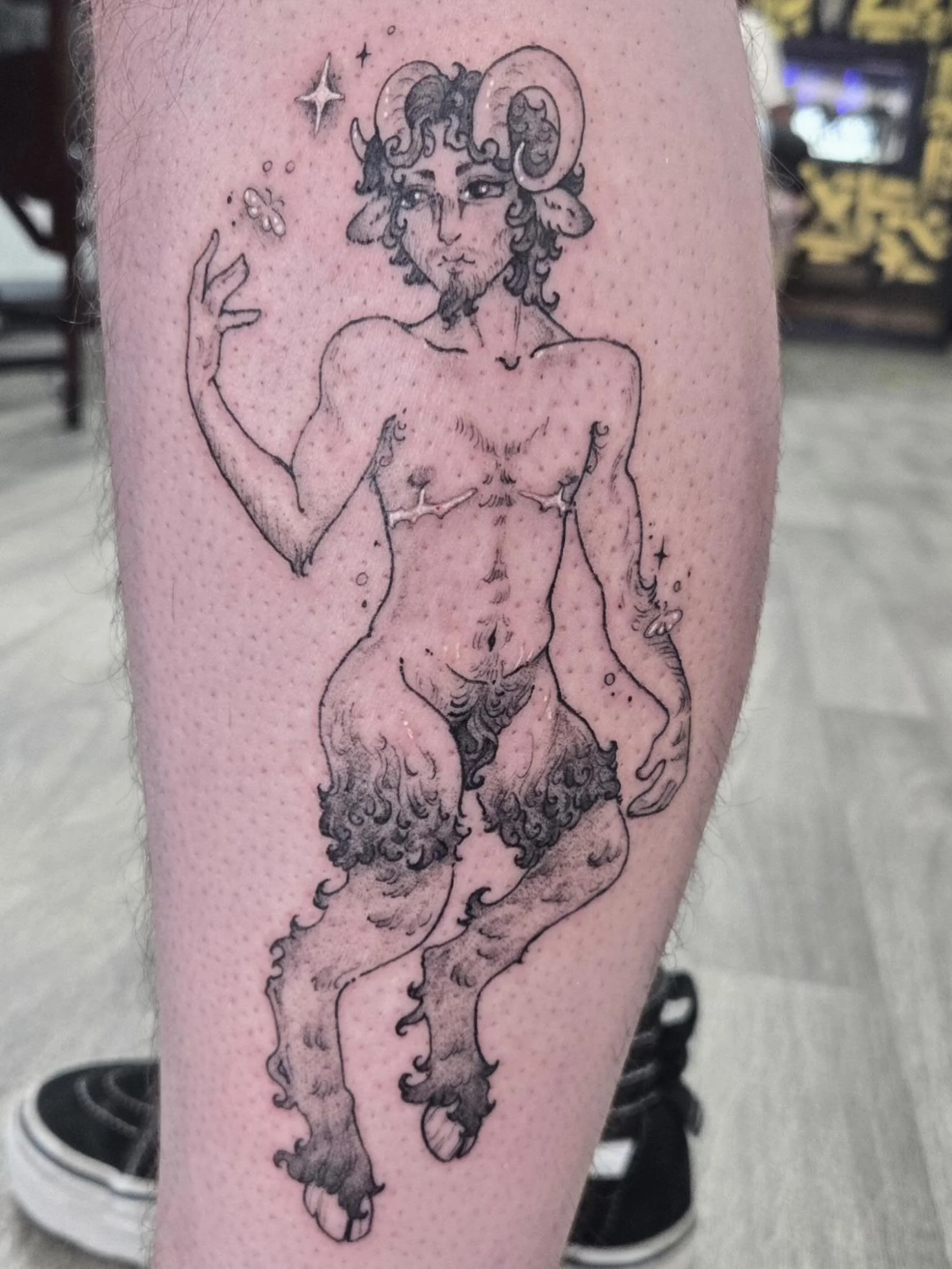 Tattoo by @extramints 🐏 Amber has availability this Wednesday &amp; Thursday! You can book with them by following the link in their bio ✨

🥀 @larosatattooco
3307 S College Ave Unit 102-B
Fort Collins, CO 80525
(970) 682-2946