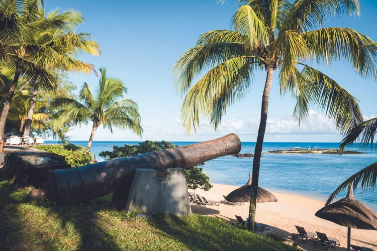 Canonnier Beachcomber Golf Resort & Spa - 7 NIGHTS