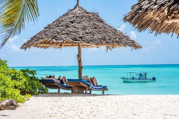 Pongwe Beach Hotel - 7 NIGHTS