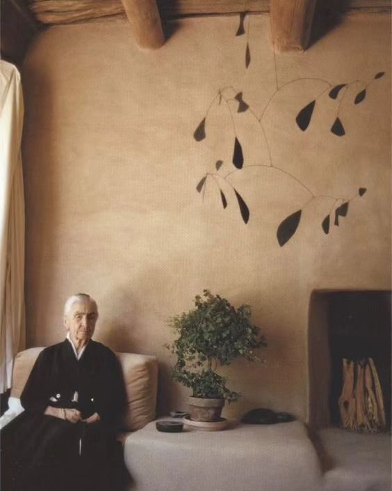 Georgia O'Keeffe in her desert home. Style goals.