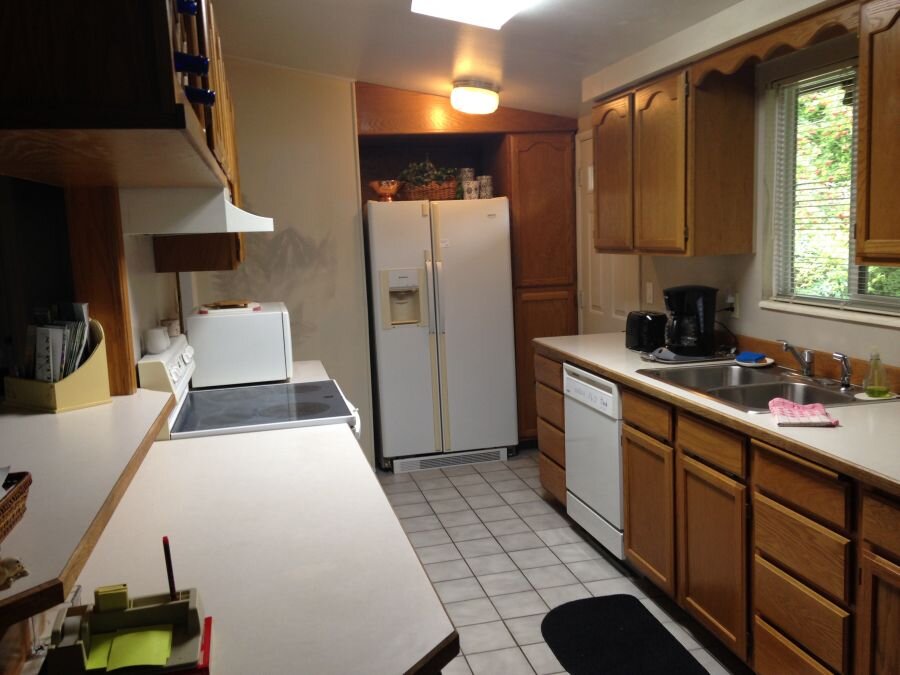 mpb_pullman11kitchen_20210914.jpg