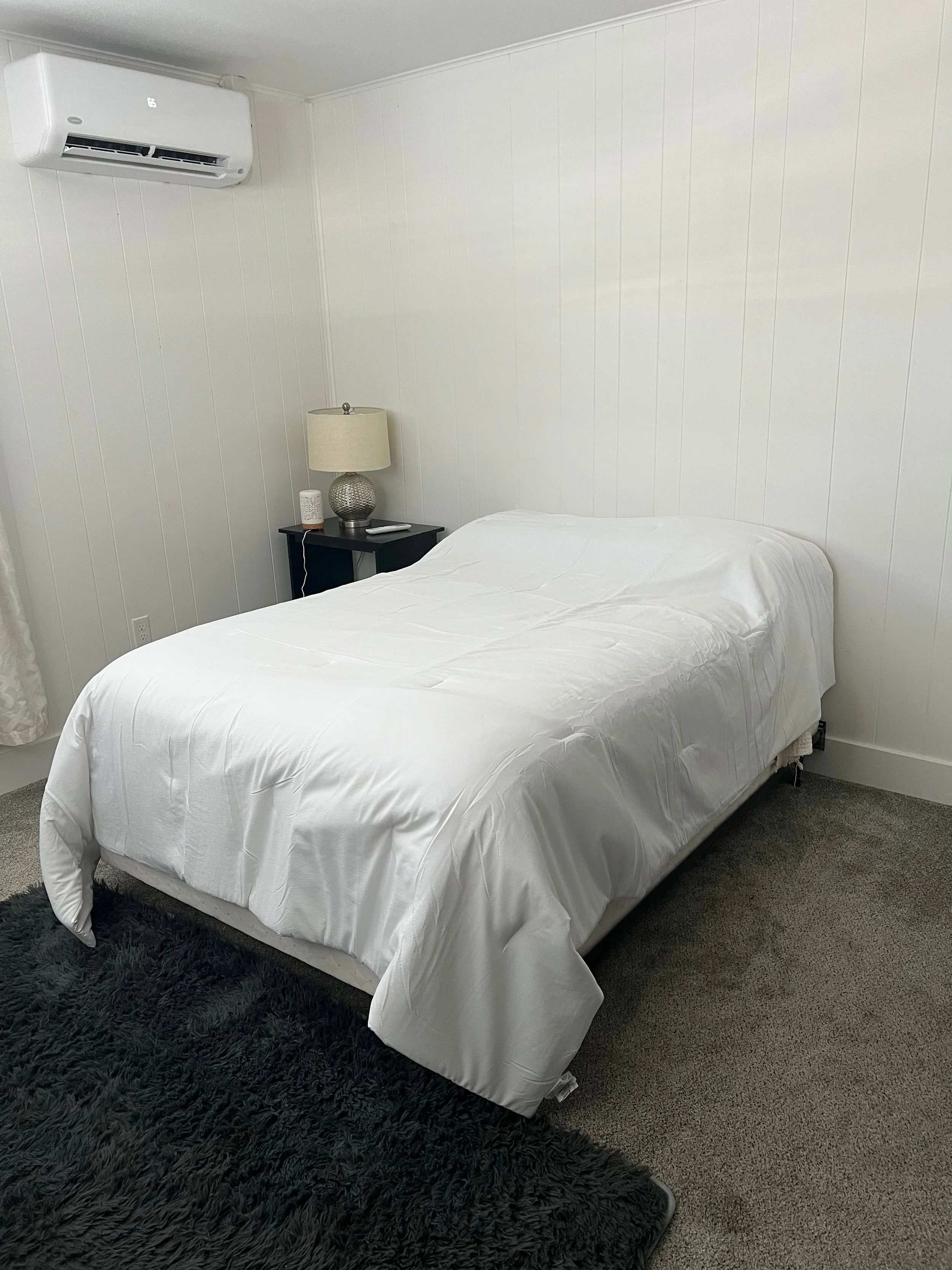 Pullman #10-Bedroom3.jpg