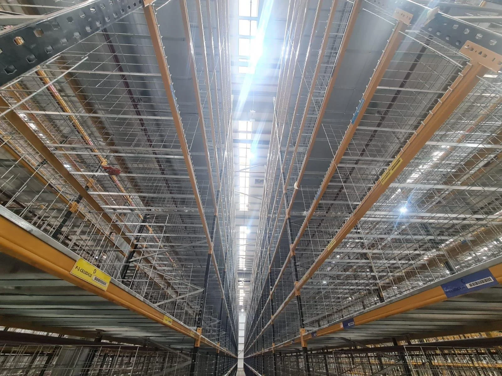 Plan the warehouse.