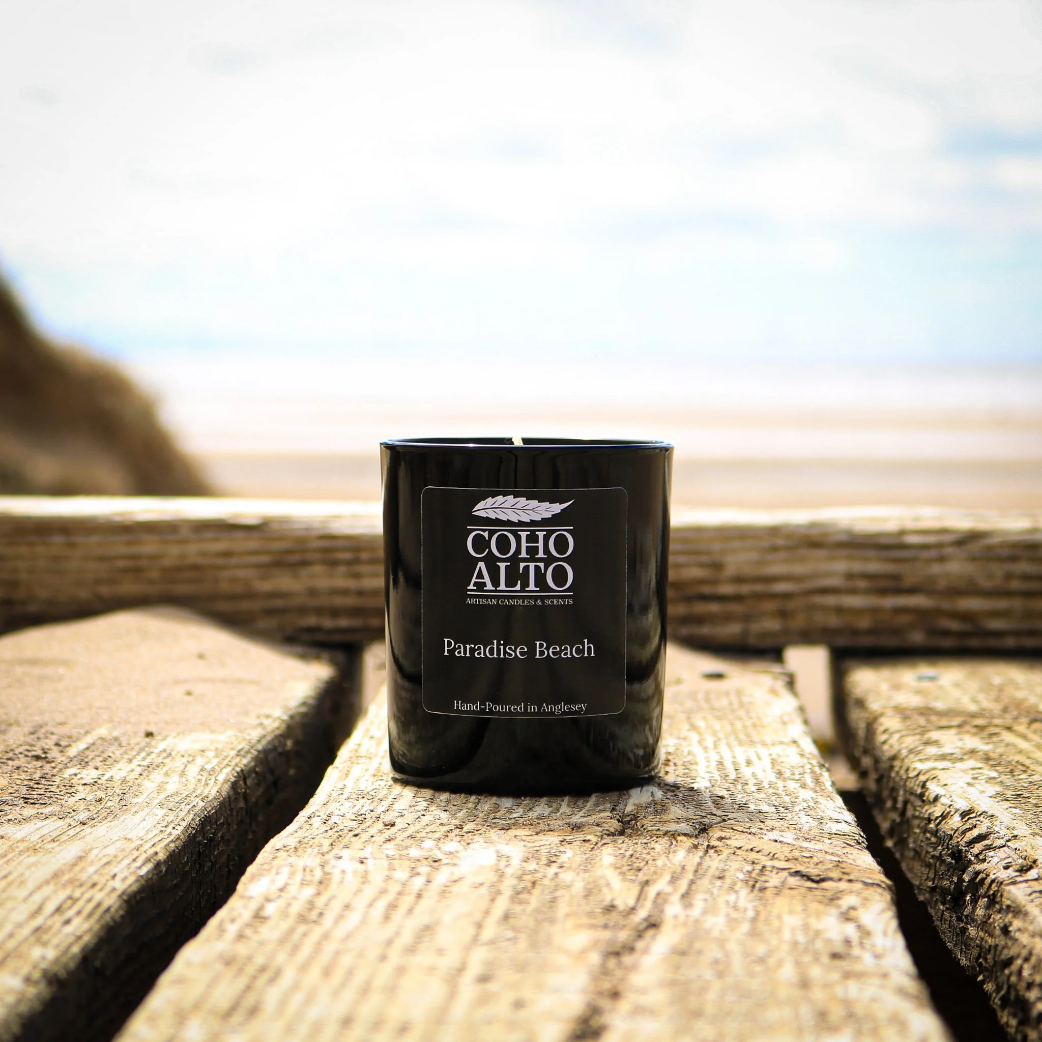 coastal scented black gloss candle