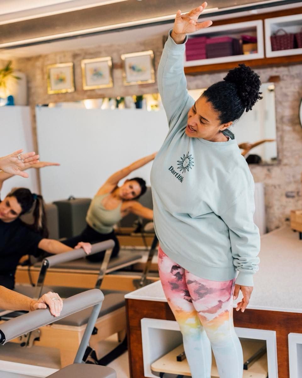 Start your Fridays (&amp; New Year!) in the best way, beginning this week🧘&zwj;♀️ 

Join our Beginner/Early Improver Reformer Series, every Friday at 8am 💫

Susi helps you build strength, confidence and control, week by week. Calm and perceptive, h