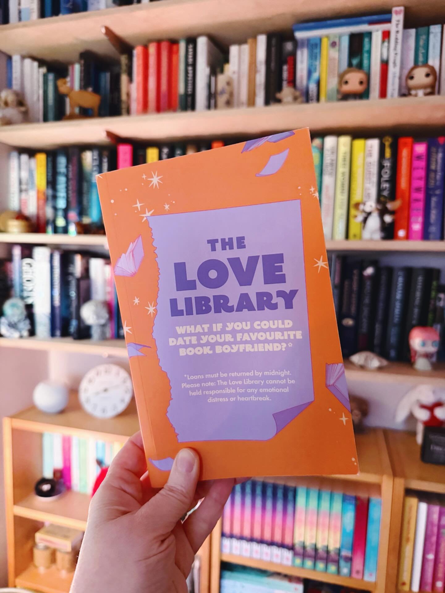 I got to read @sarra_manning&rsquo;s new book, The Love Library, early, and it is WONDERFUL: very funny, clever, hot, romantic, tender and gasp-inducing. 

What if you could take your favourite book boyfriend out of the book they were inside, and go 