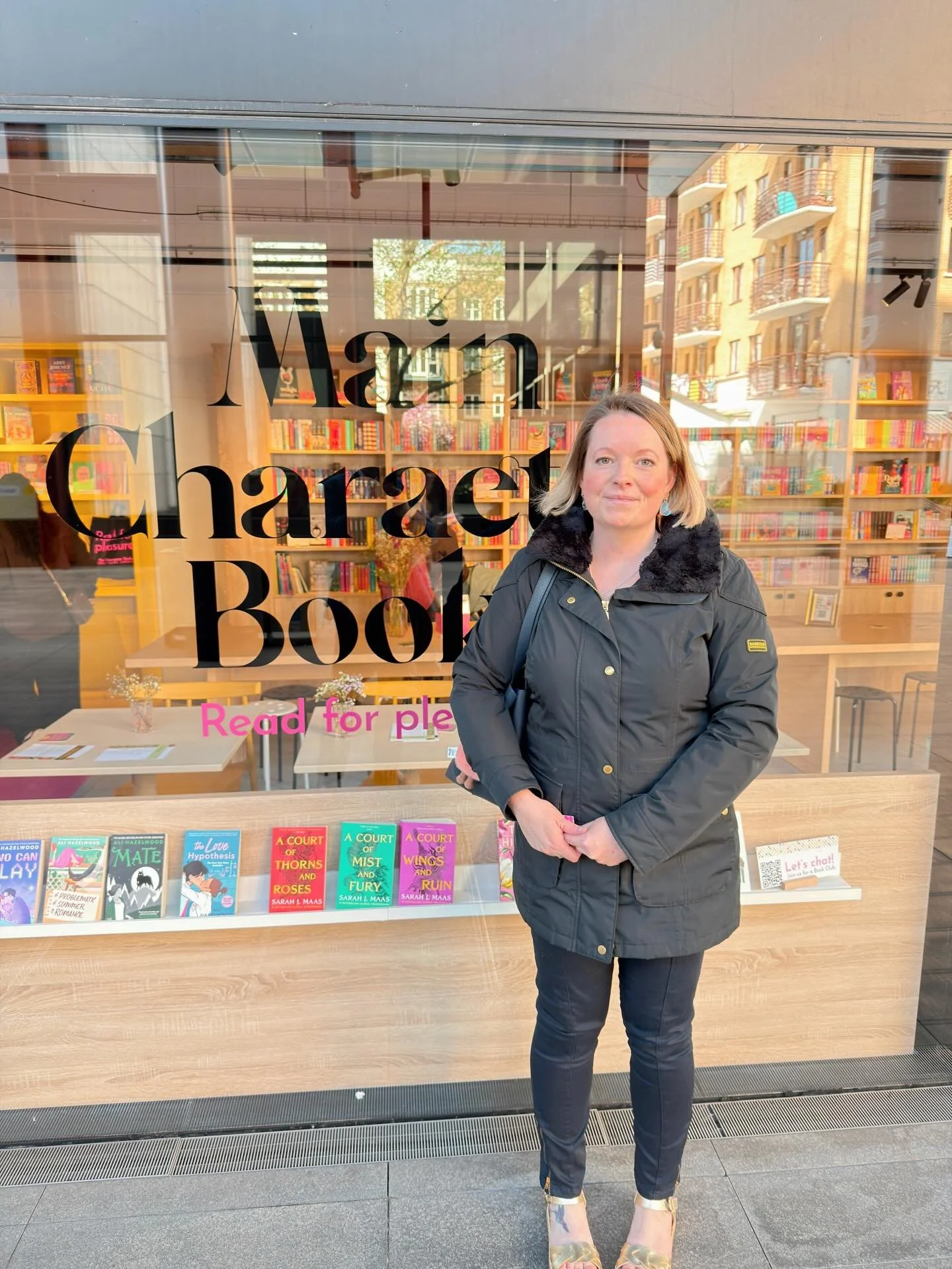 Today we had a gorgeous sunny day in London seeing all my family for a big celebration for my aunt&rsquo;s birthday, but I don&rsquo;t know if they would love being all over my Instagram so here are some other pics from the day. ✨

I got to pop into 