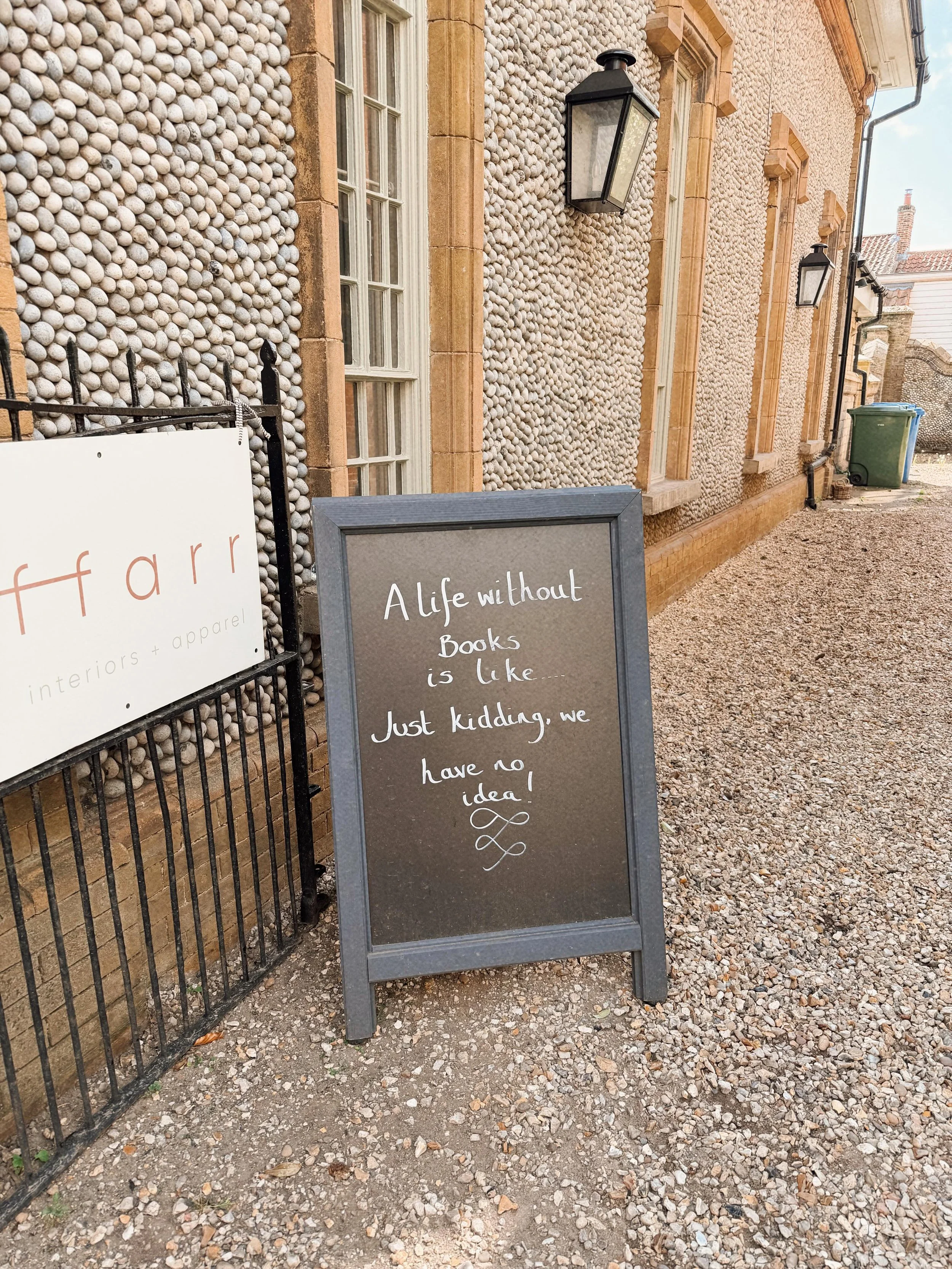 Beautiful cobweb-clearing day in North Norfolk yesterday (always research for Mistingham) that included Sheringham seaside, the best sign outside @oldschoolbooks_burnhammarket which is BEAUTIFUL inside (I took no pics stupidly) and fairy lights (and 