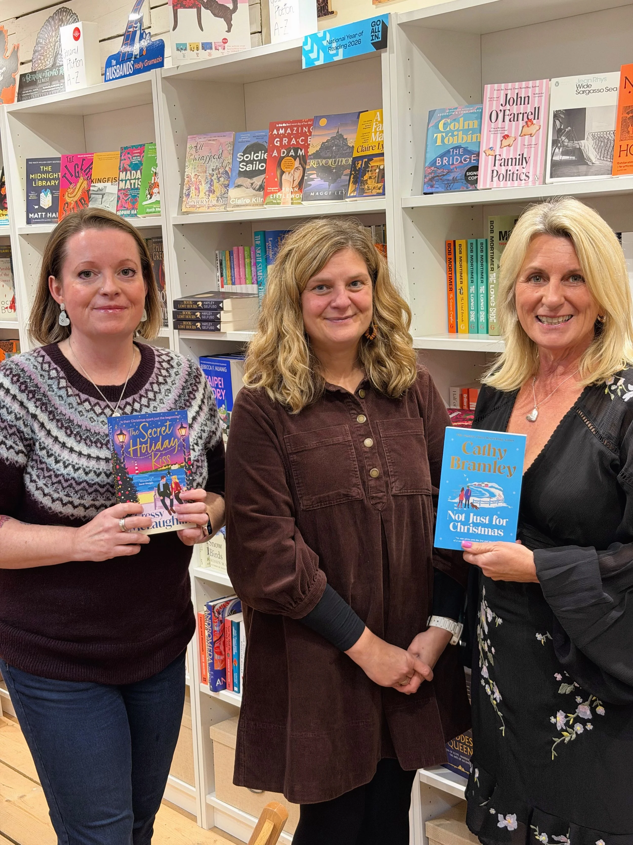 Pics from last night&rsquo;s wonderful event at @kibworthbooks. The bookshop, if you haven&rsquo;t been, is utterly beautiful, Debbie and Aidan were so welcoming, and Debbie was a brilliant host for me and @cathybramley. We had the loveliest audience