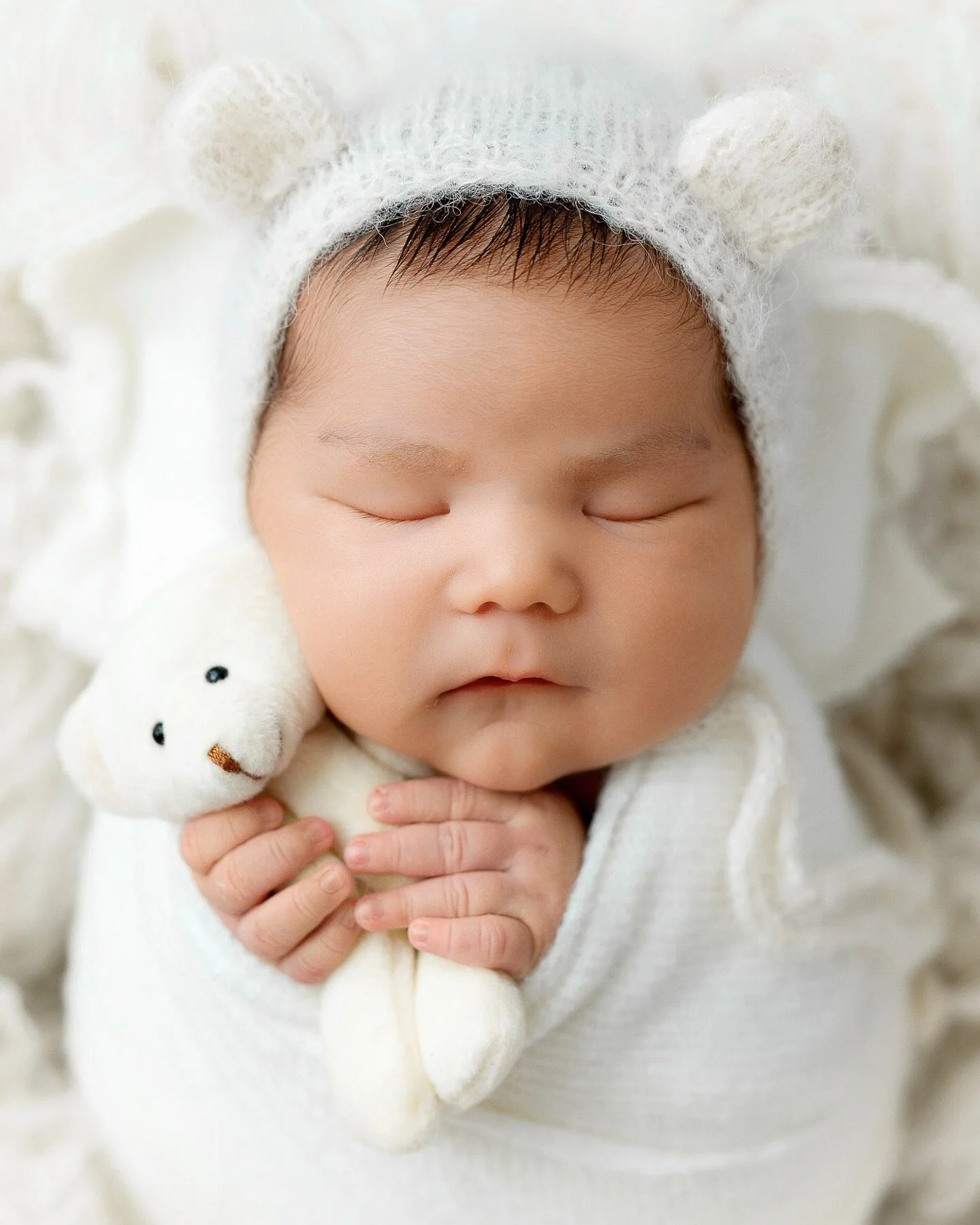 It&rsquo;s the cheeks for me 😍😍😍

@lilreyna313 

#newbornphotography #richmondva