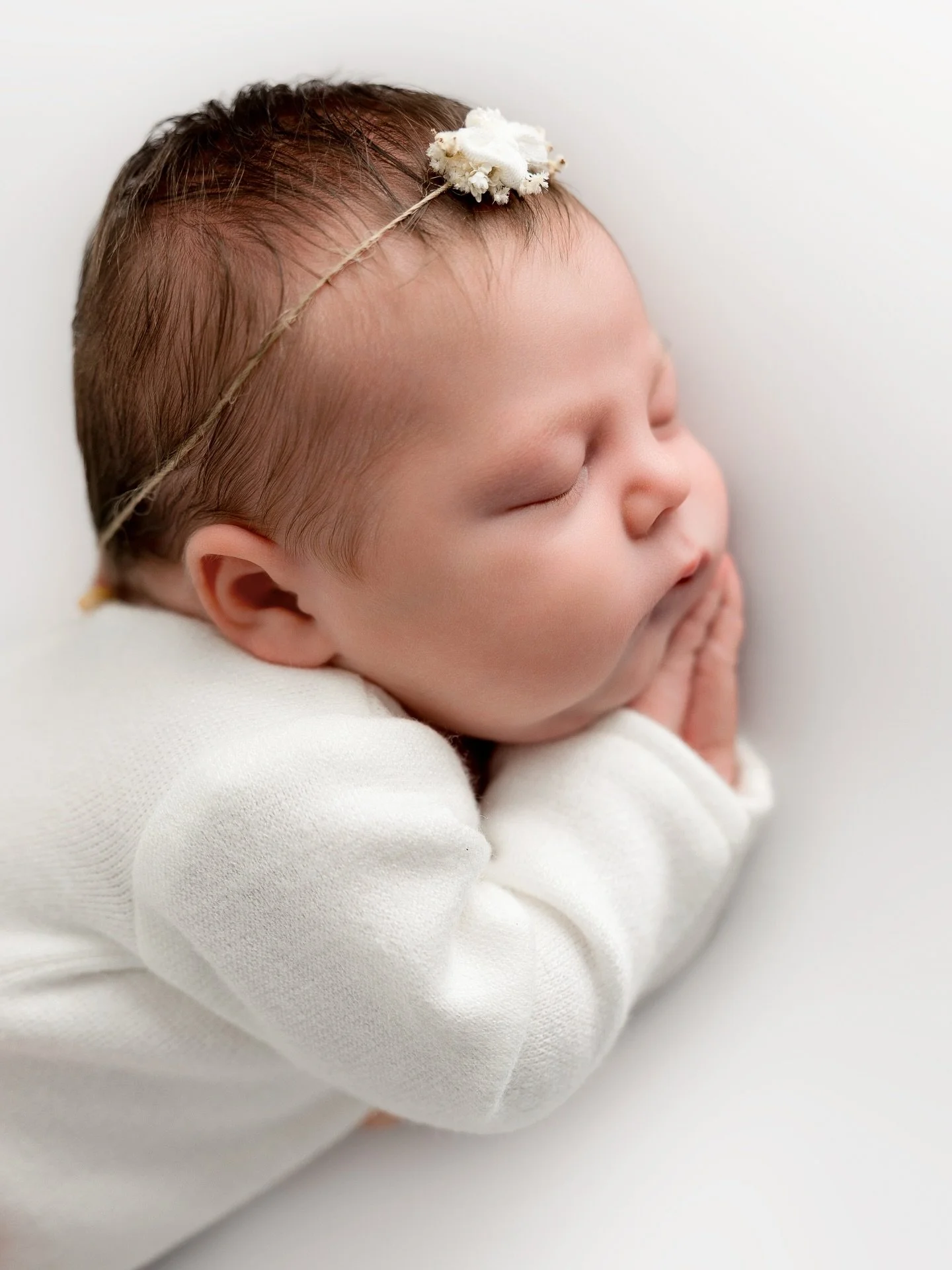 Are you expecting in 2026? 💕

I&rsquo;m looking ahead and the number of newborn sessions are making me so excited!!

✨ DM for details&mdash;let&rsquo;s get your session on the calendar!

#newbaby #richmondva #photographer #rvamoms