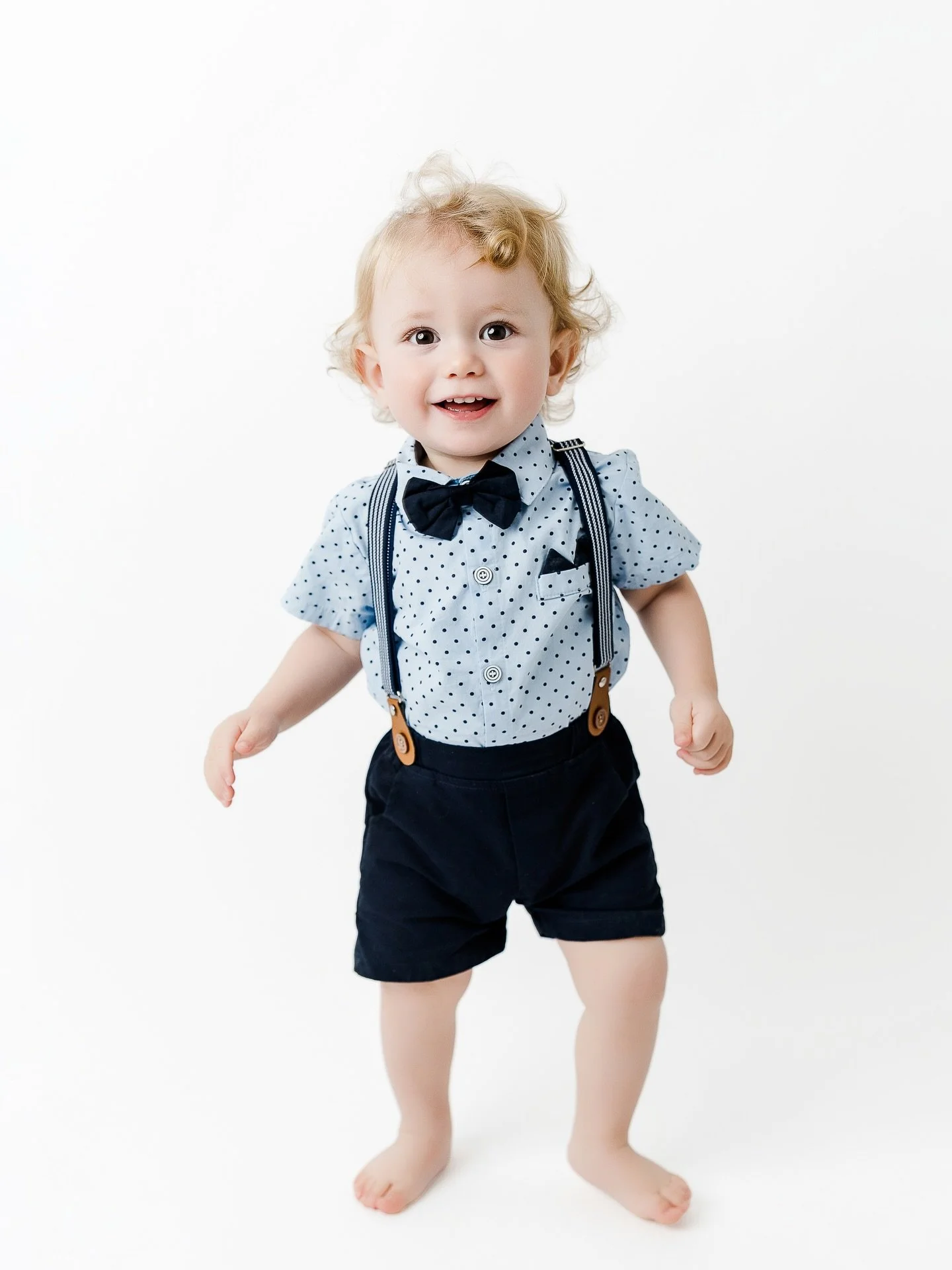 Isaiah absolutely brought the vibes to his Personality Session 🩵

He&rsquo;s definitely not a newbie to the studio, but this time he came in without his sisters and celebrated 15 months and his beautiful curls 😍

#personalityportraits #richmondphot