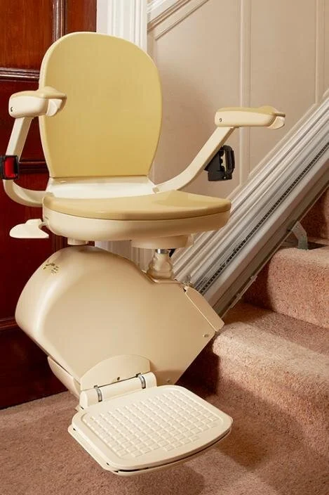 Brooks-130-Stairlift-Front3.jpeg