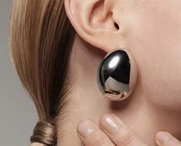 Large drop earrings.jpg