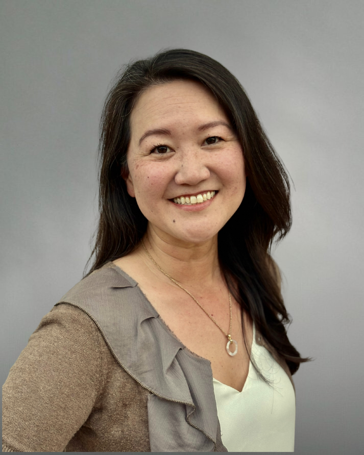 Image of Asian American therapist in Mid City Los Angeles for Third Culture Kids and Neurodiversity (ADHD, Autism)