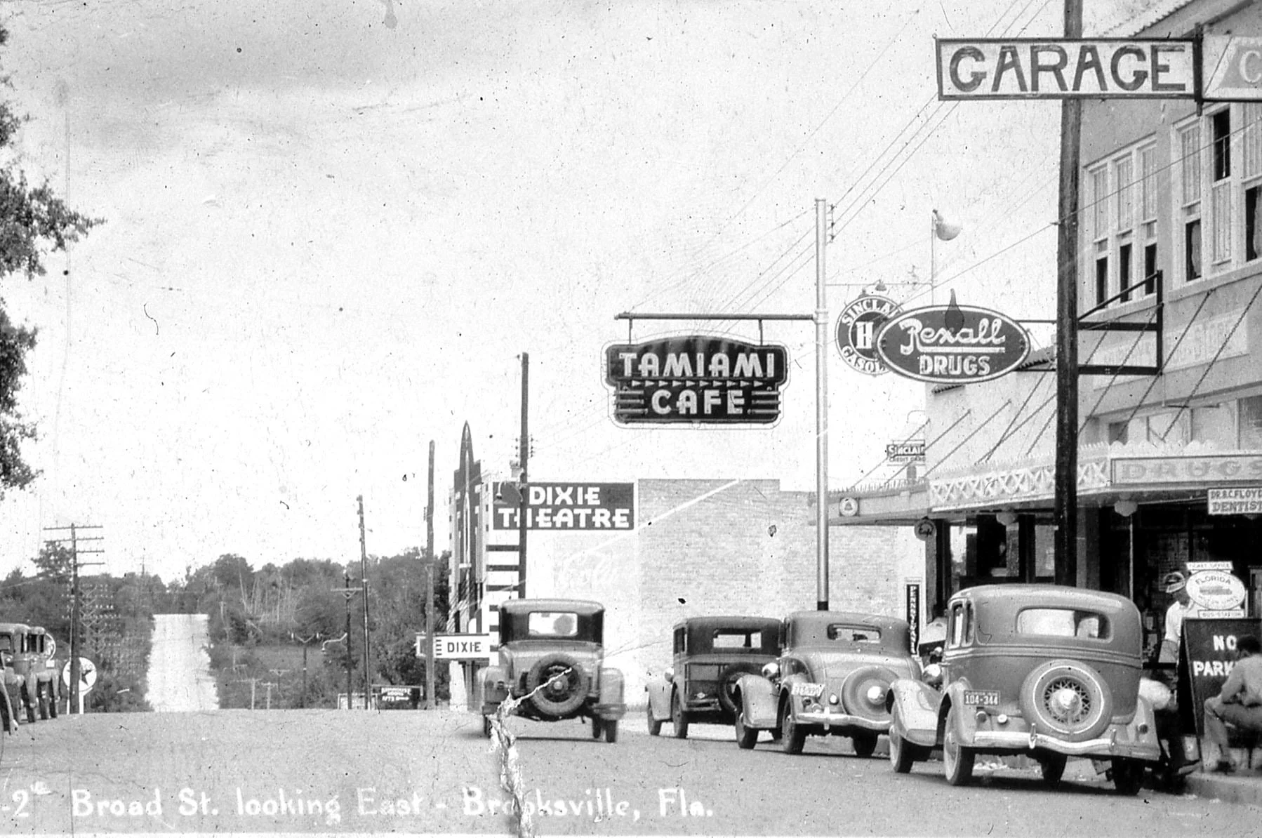 Broad Street looking east Murphy's Drig stor can be seen on the right with a "Rexall Drugs" sign out front