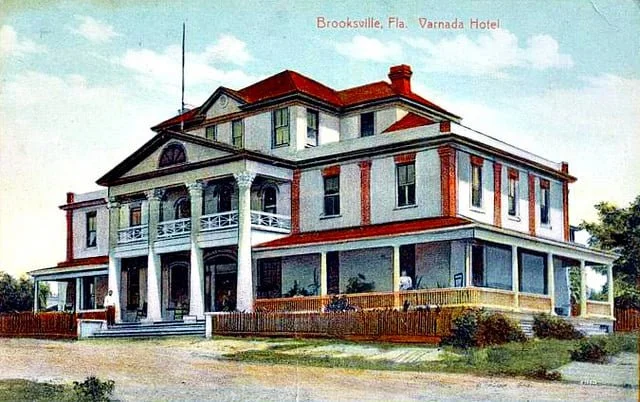 1907 Varnada Hotel Postcard.jpg