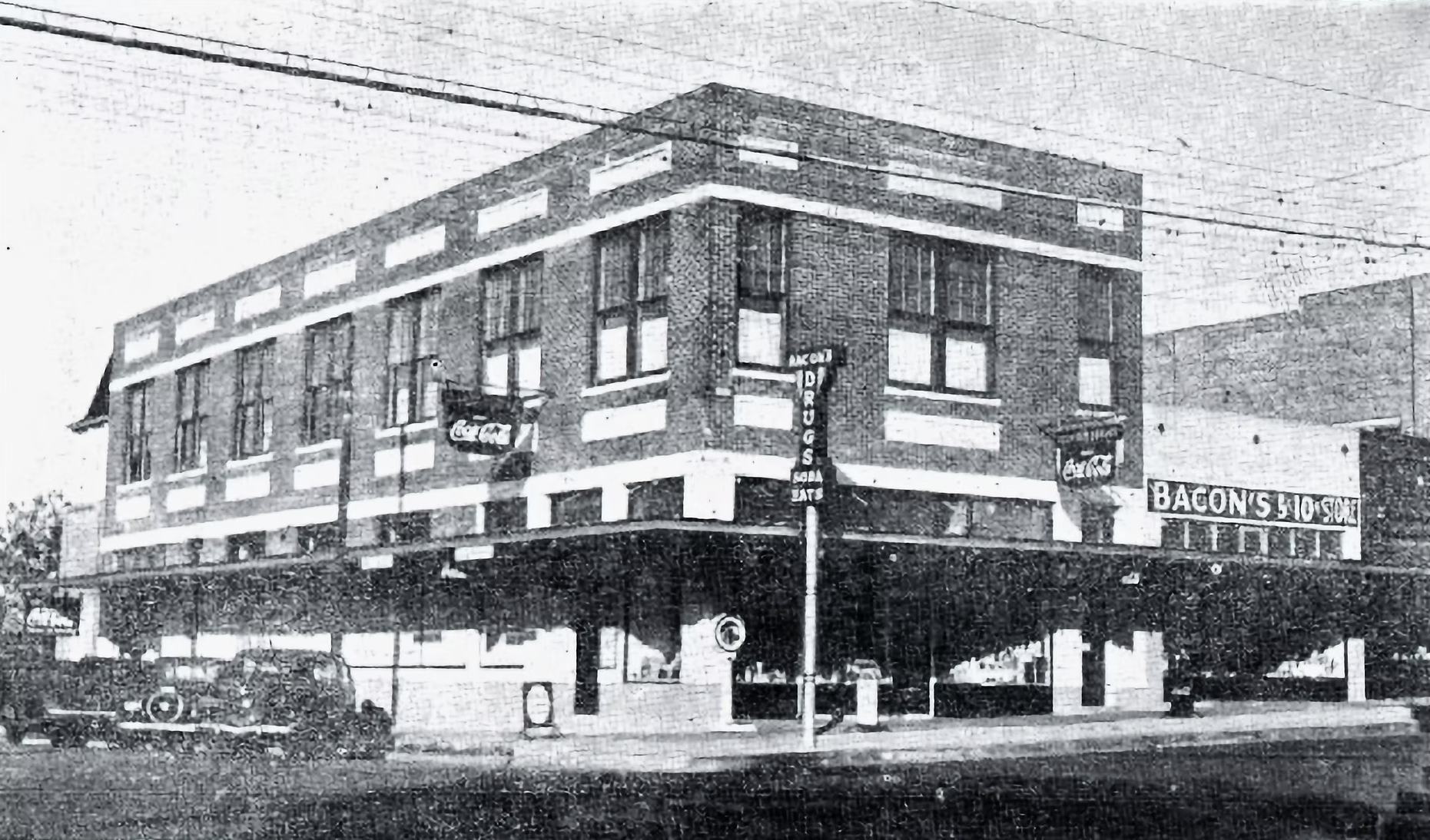 1936 101 N Main St Bacons Drug Store.png