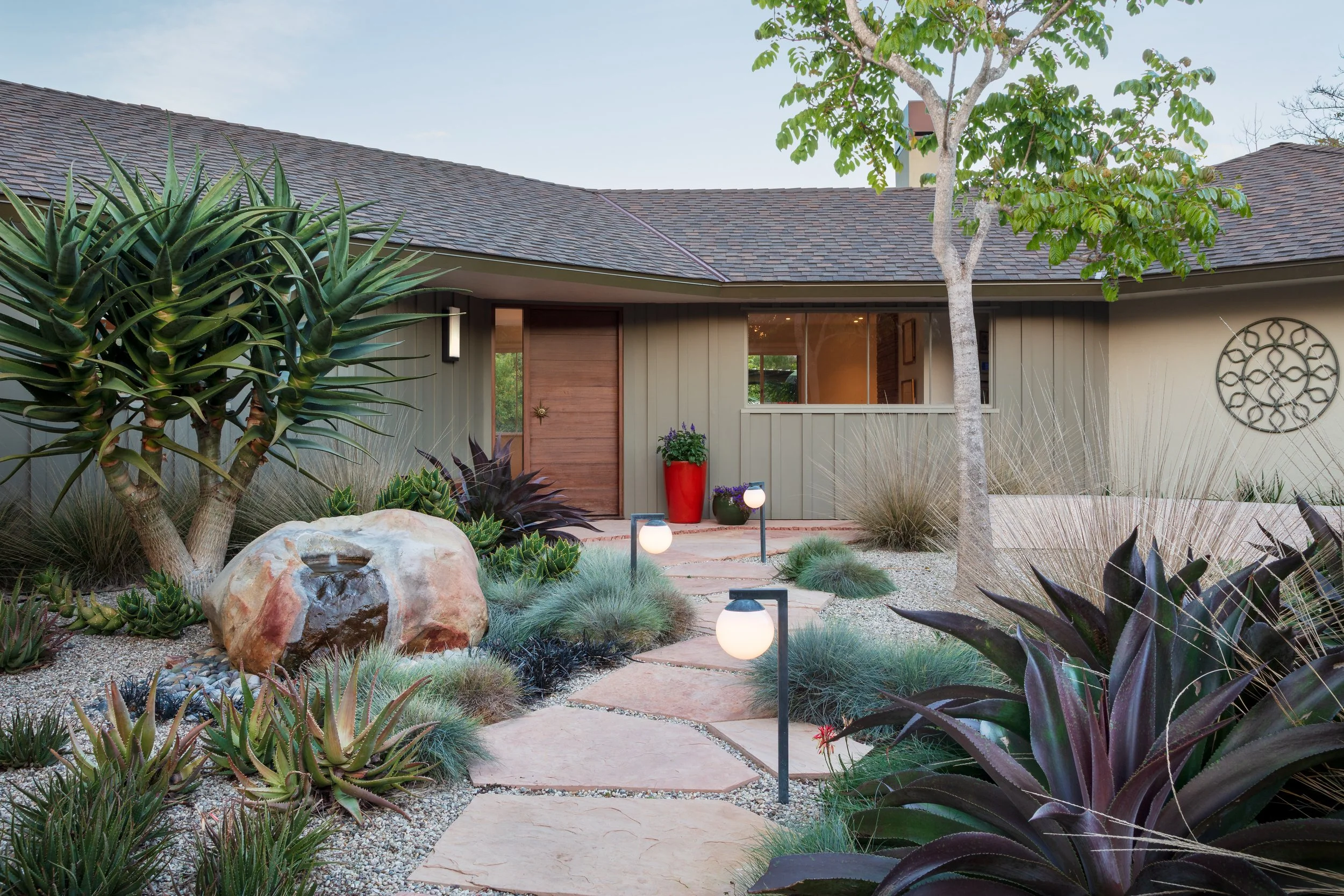 23 Las Alturas Circle-003-Edit.jpg