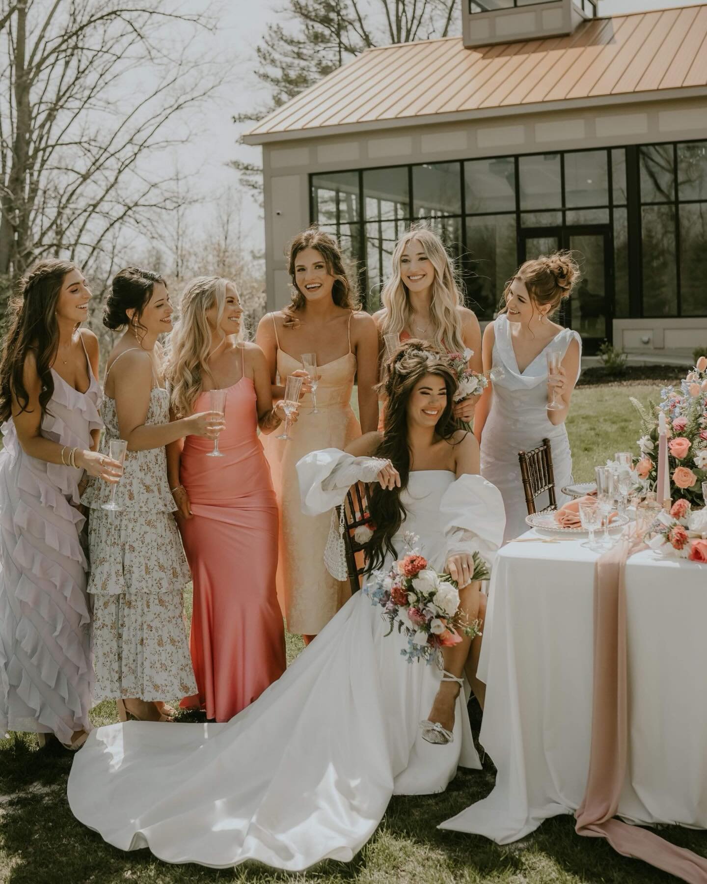 🌸🌸🌸I am really loving all of these pops of color with bridesmaids dresses, cakes, florals, I could go on and on. 🌻🌺🪻It&rsquo;s been so much fun to get creative lately. Not to mention the trees starting to come back to life. It&rsquo;s really st