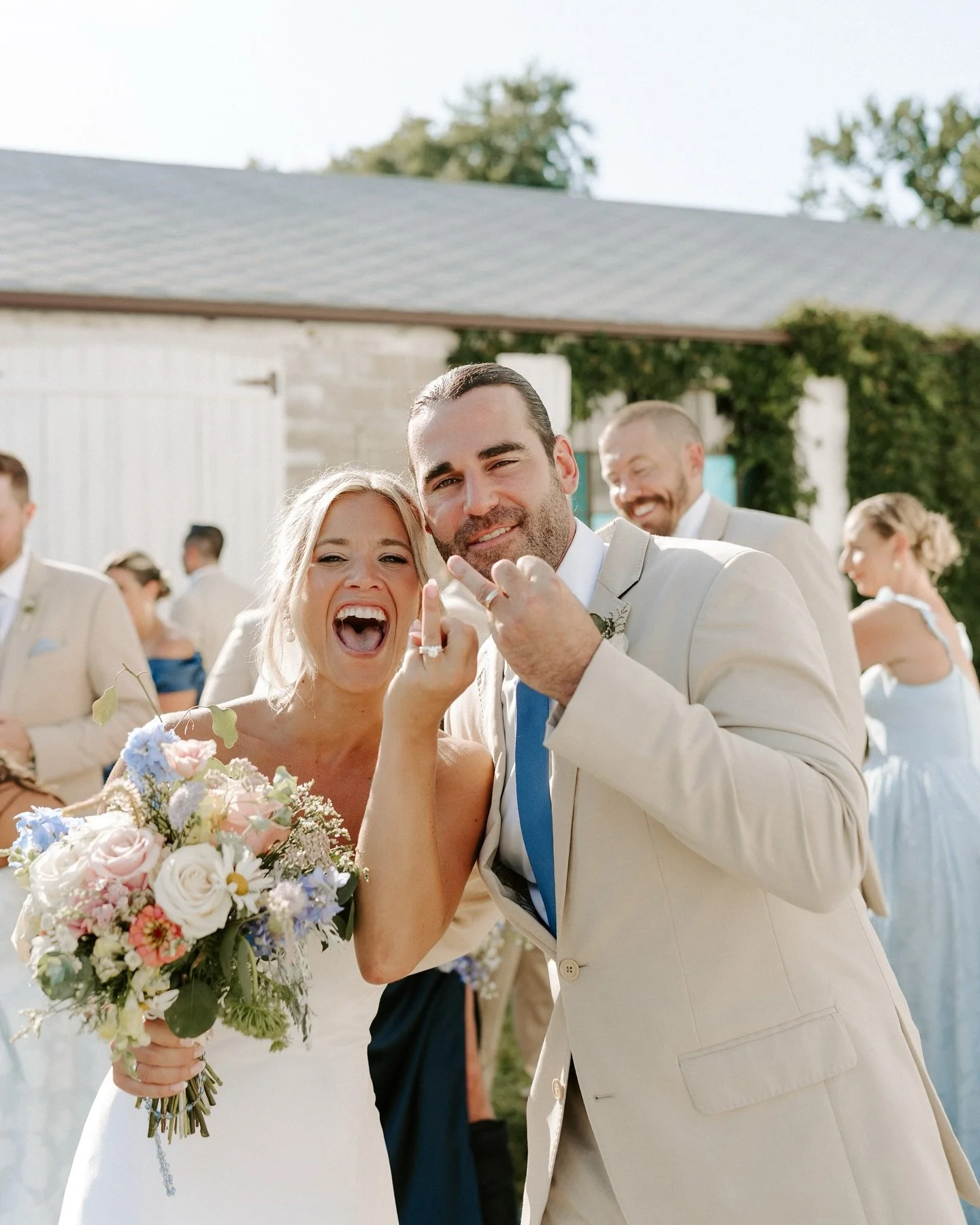 A glimpse into Jessica and Coltens July wedding💍 An amazing day spent with the sweetest couple and their absolutely incredible (also hilarious) friends and family. Working in breaking my month long hiatus of instagram&hellip;my bad!