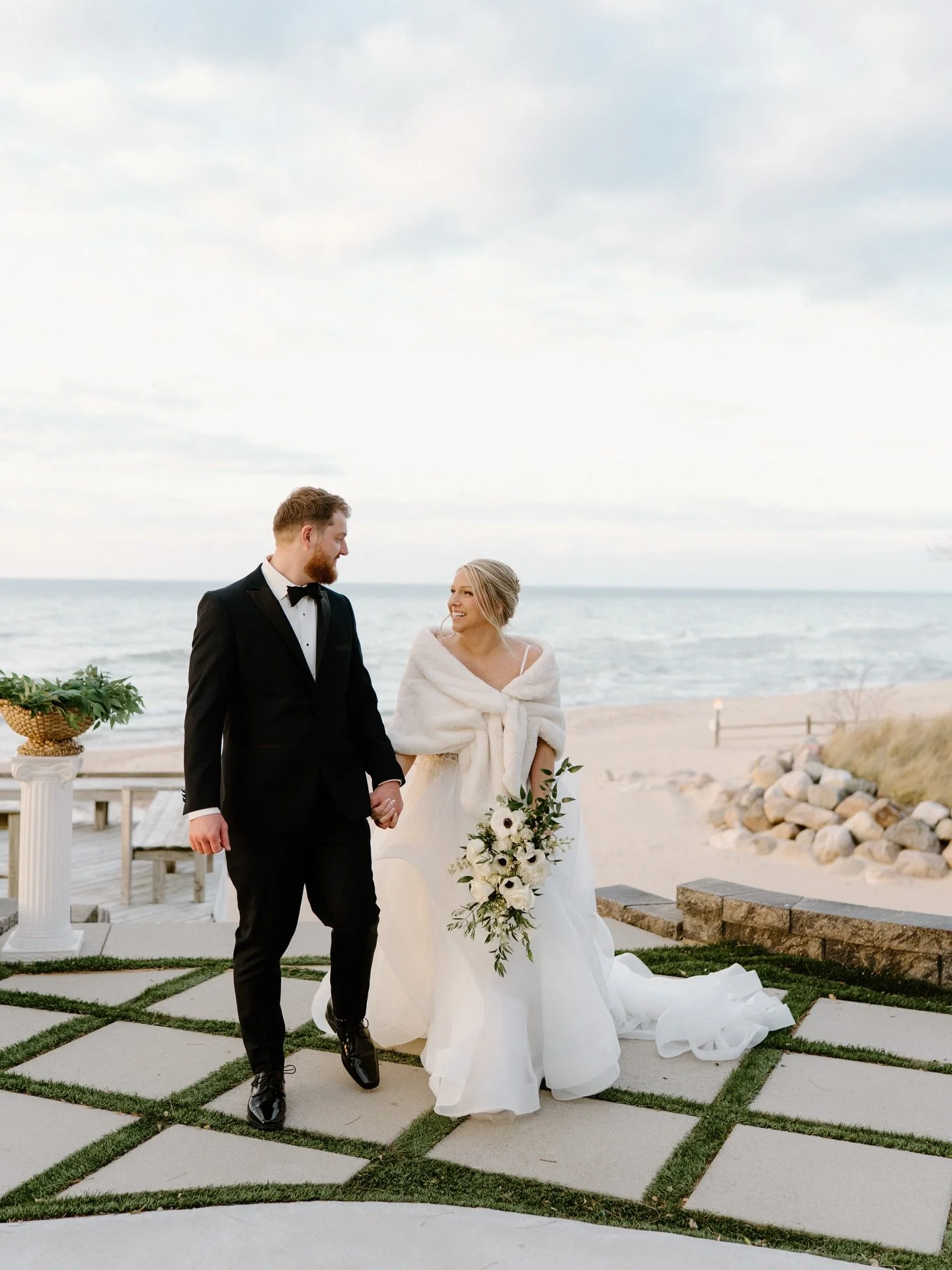 There&rsquo;s just something so special about an intimate wedding, they have definitely stolen my heart. I love the slower mornings, deep laughs, and personal moments between family and friends. And does it really get any better than a candlelit dinn