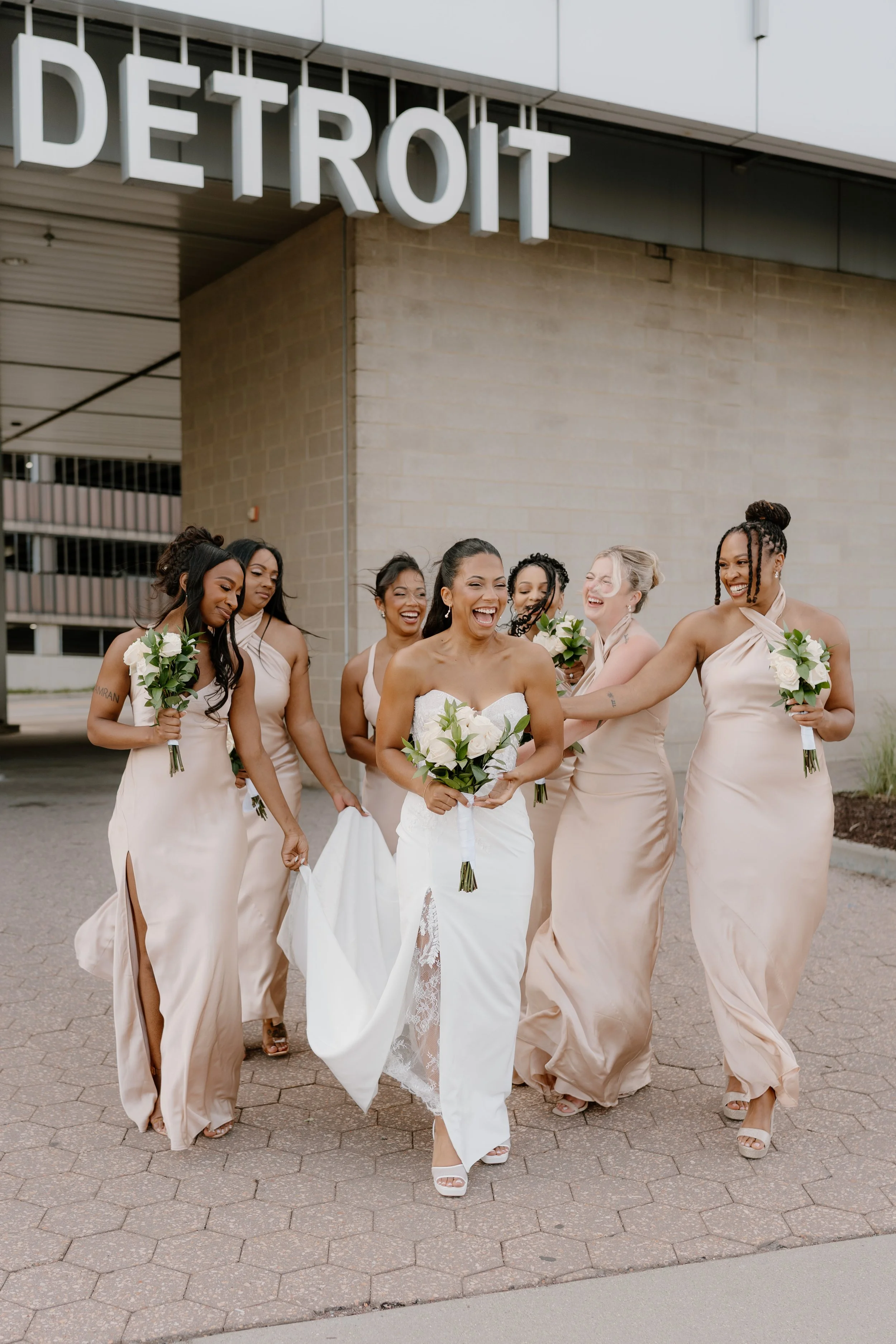 Tristyn &amp; Lamar's Downtown Detroit Wedding