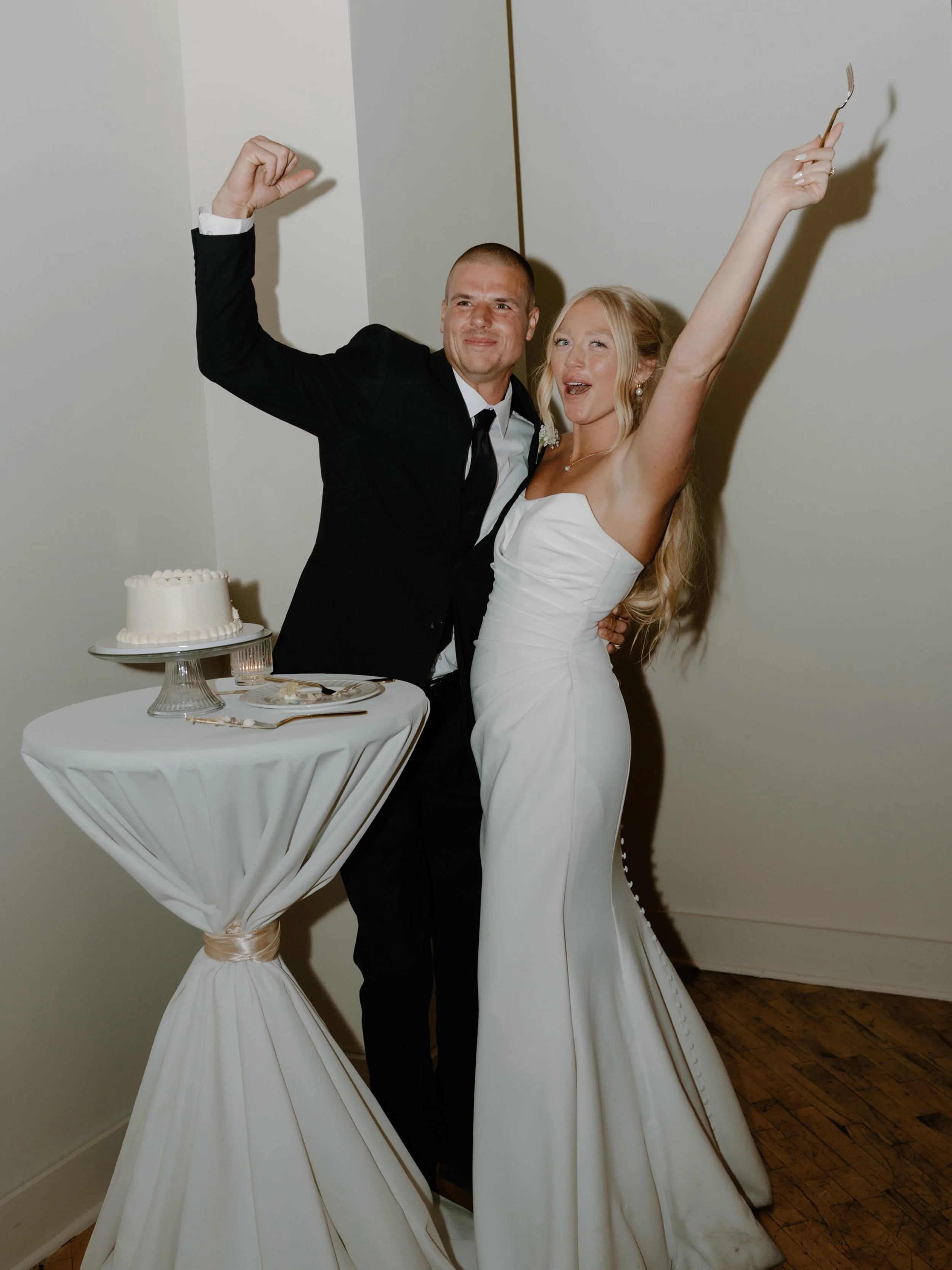 That end of the night time to party feeling 🥂🎉

Keywords:
Michigan Wedding Photographer, Colorado Wedding Photographer, Crested Butte Wedding Photographer, Detroit Wedding Photographer, West Michigan Wedding Photographer, Elopement, Intimate weddin