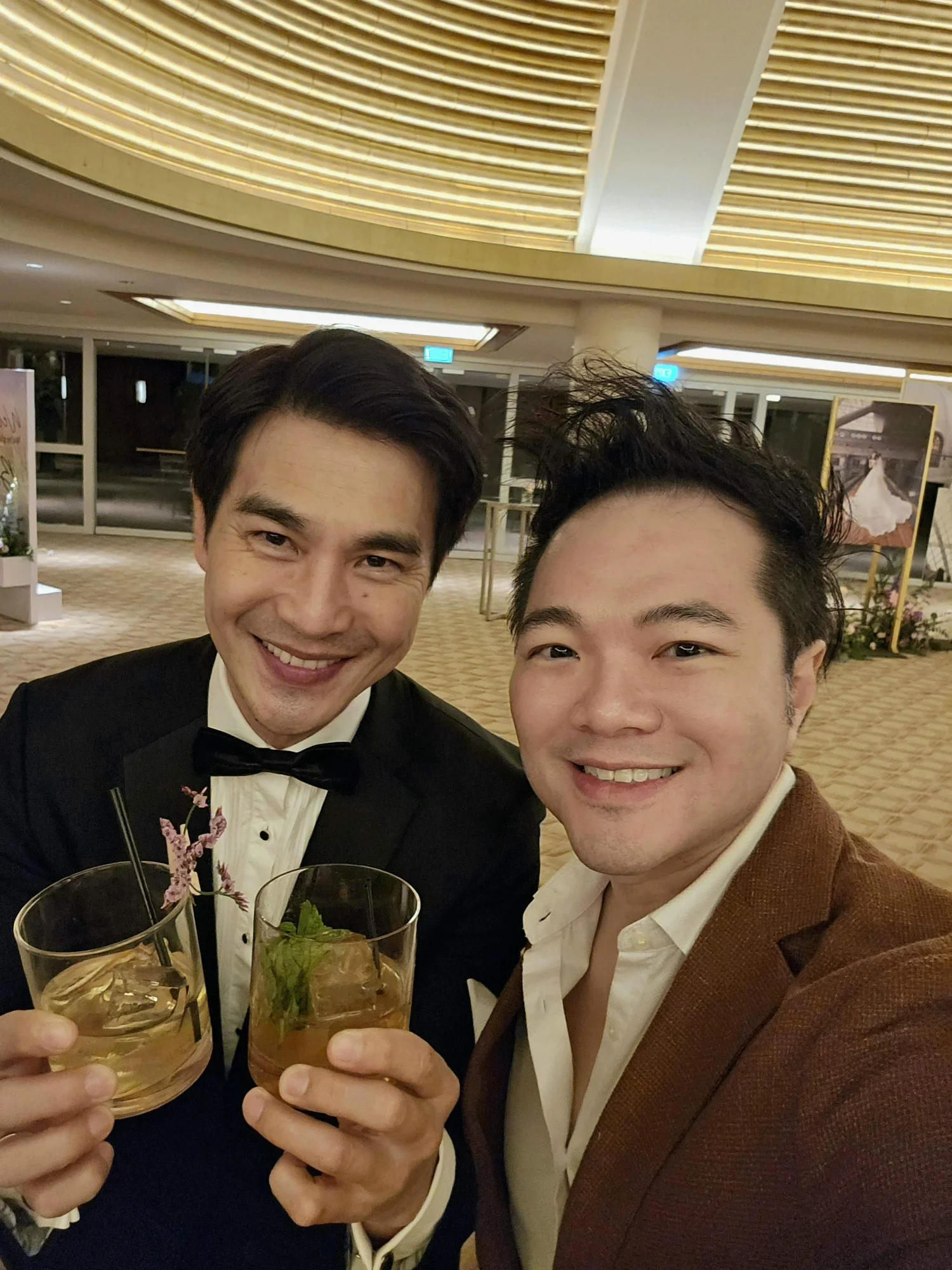 Cocktail service at an Empire event
