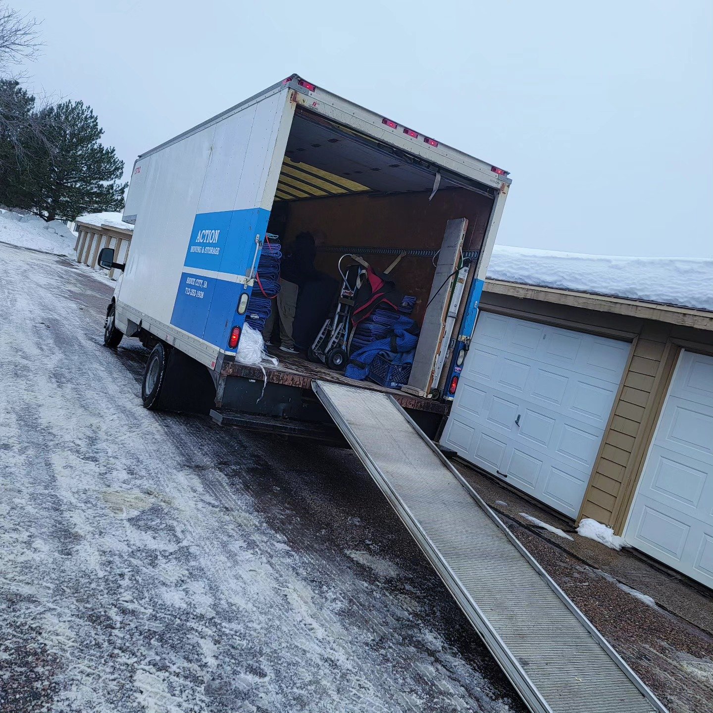 Balmy 31 degrees here in Iowa!  New sofa upgrades, keeping the apartments always fresh and new! 🛋️