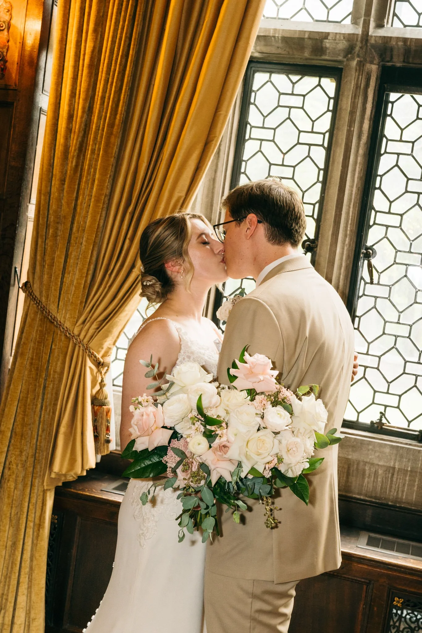 Romantic, Jane Austen-Inspired Wedding at Salisbury House &amp; Gardens