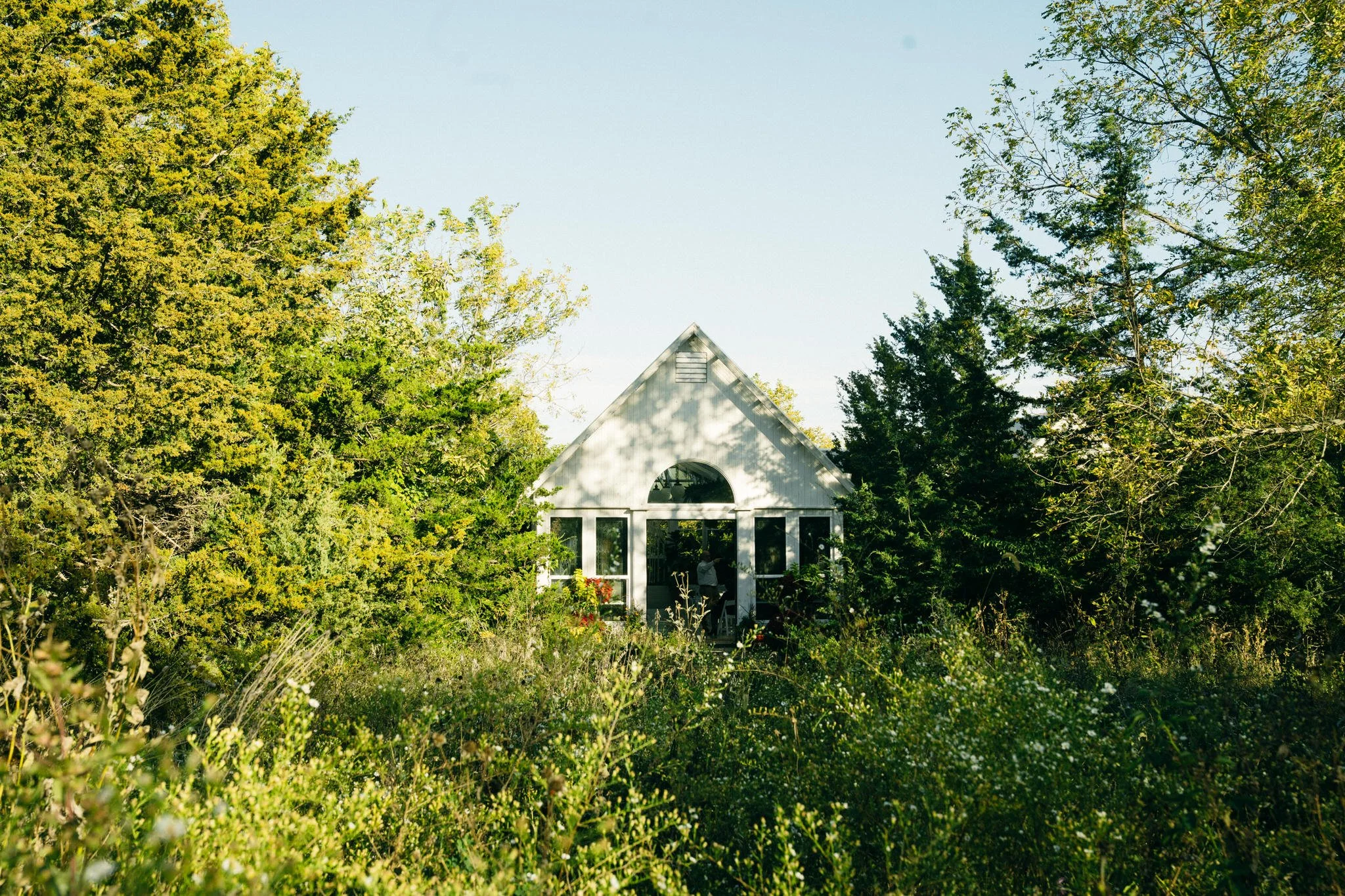 Want an intimate wedding in Iowa where you feel close to nature?