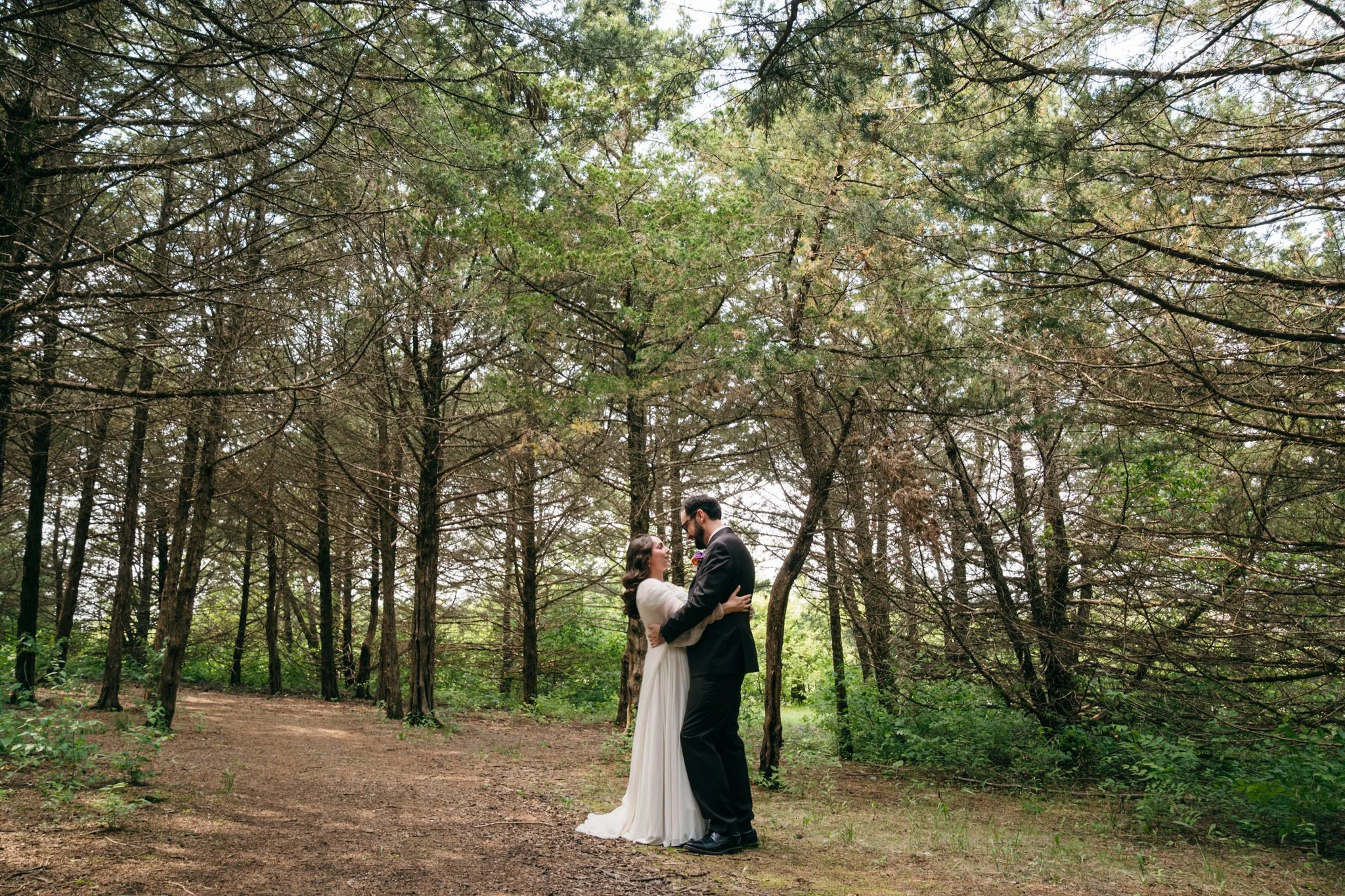 alyssaleicht-emily-zach-wedding-iris-aisle-2026-05-16-02288.jpg