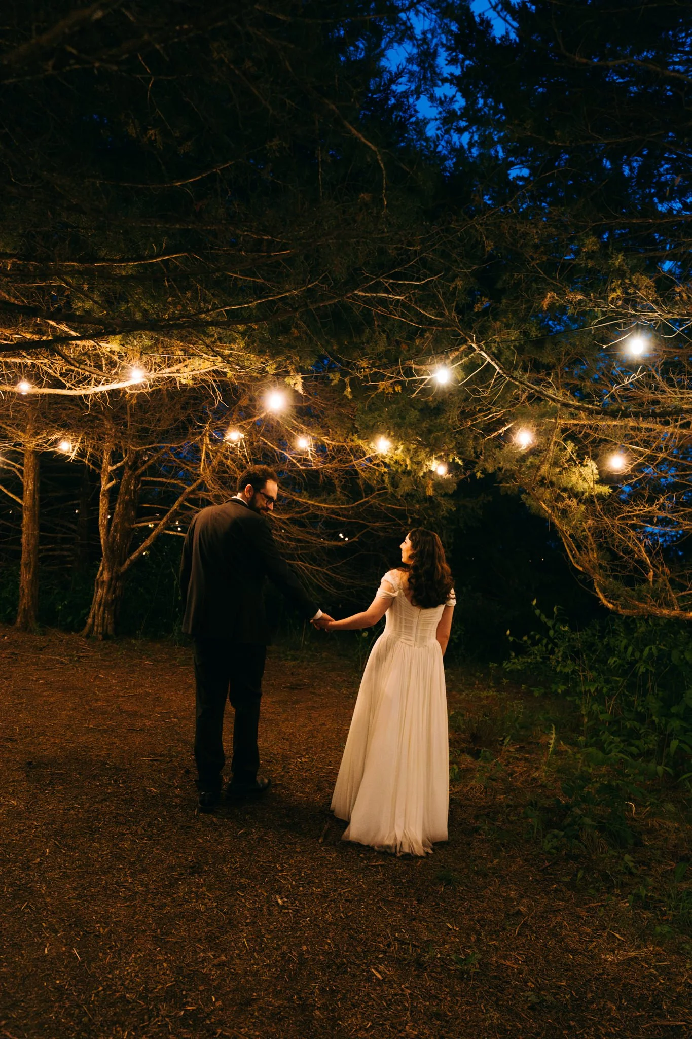 alyssaleicht-emily-zach-wedding-iris-aisle-2026-05-16-05619.jpg