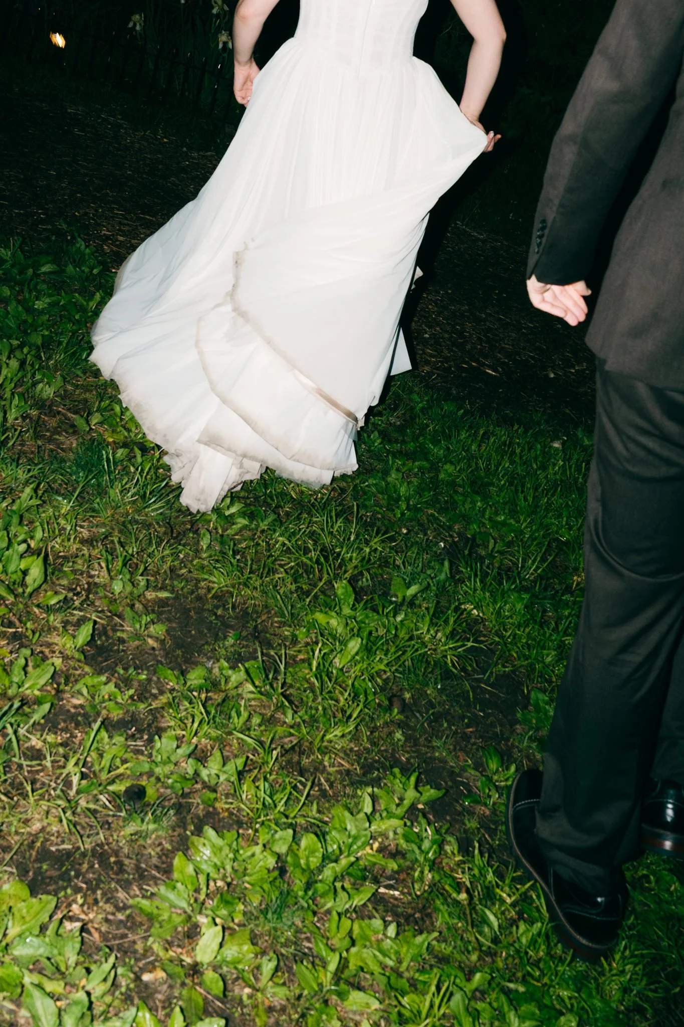 alyssaleicht-emily-zach-wedding-iris-aisle-2026-05-16-05824.jpg
