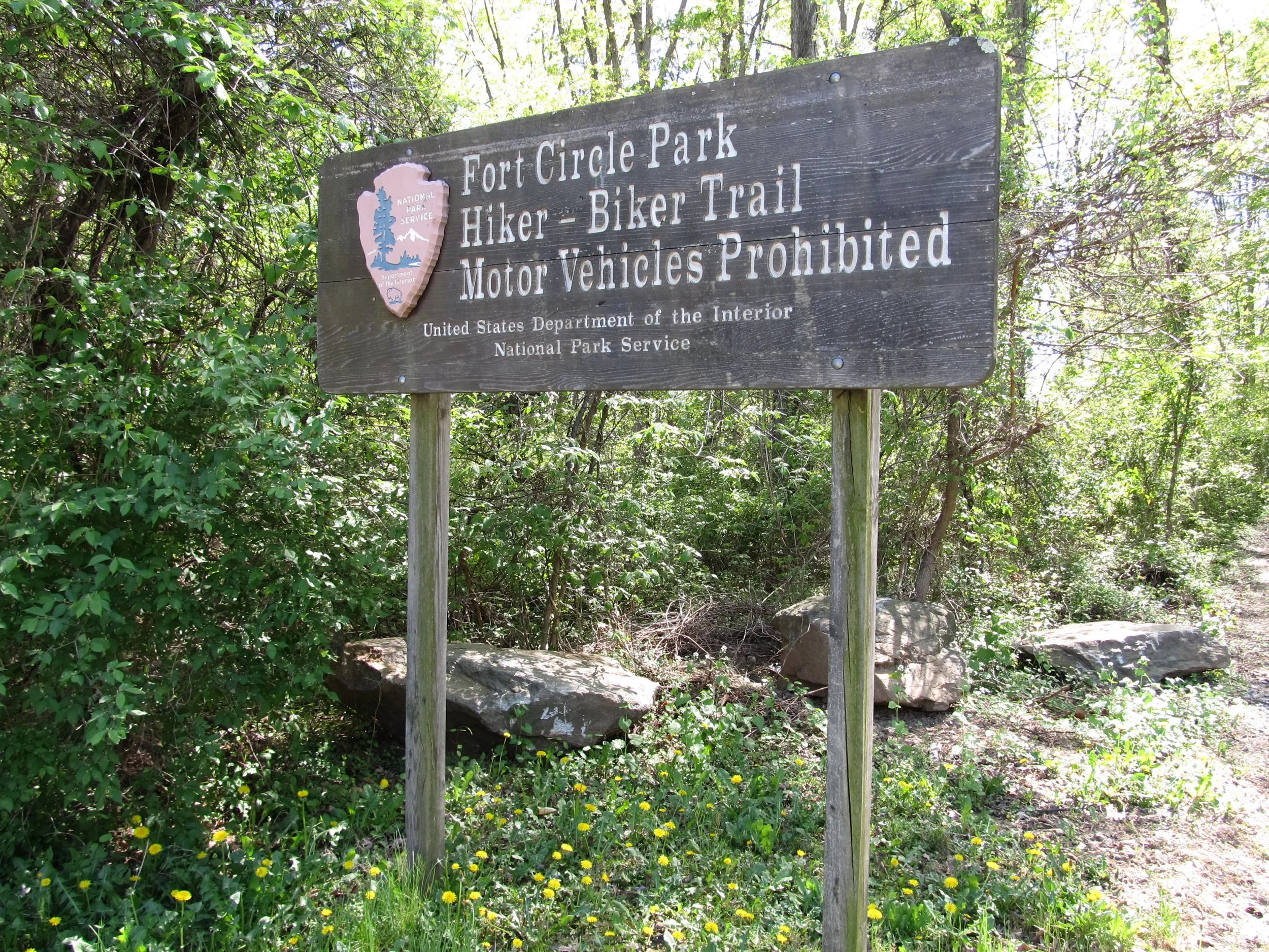 small scale features_signage.JPG