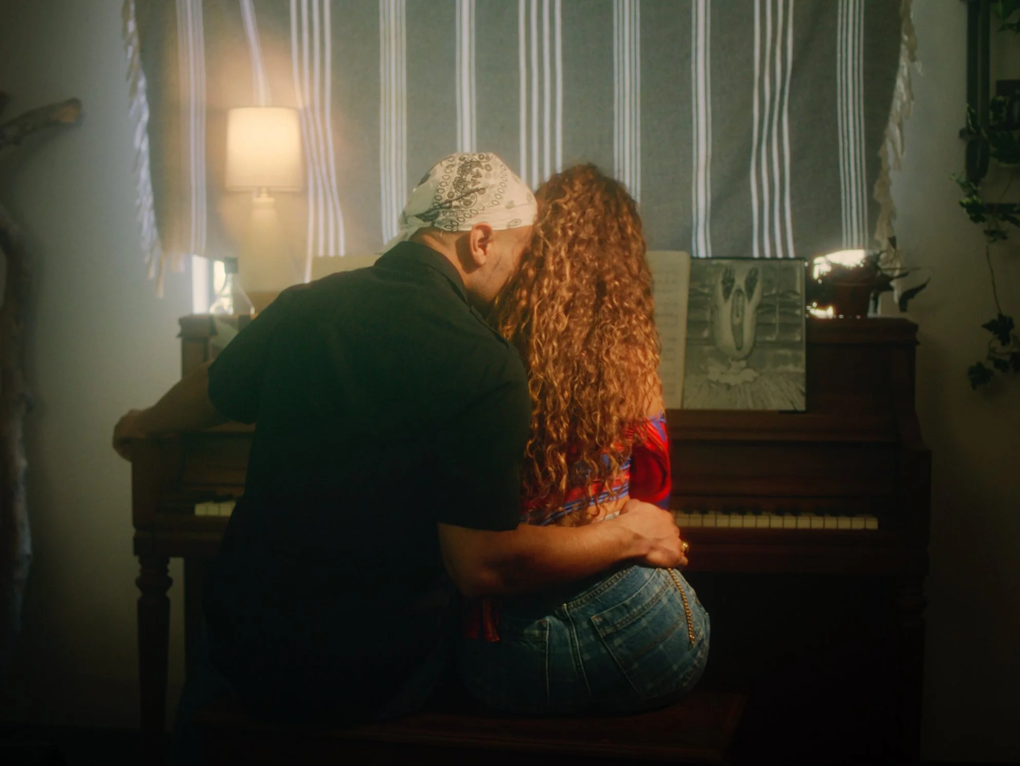 LOVE’S GOT ME BLIND | CECILIA SARAIVA