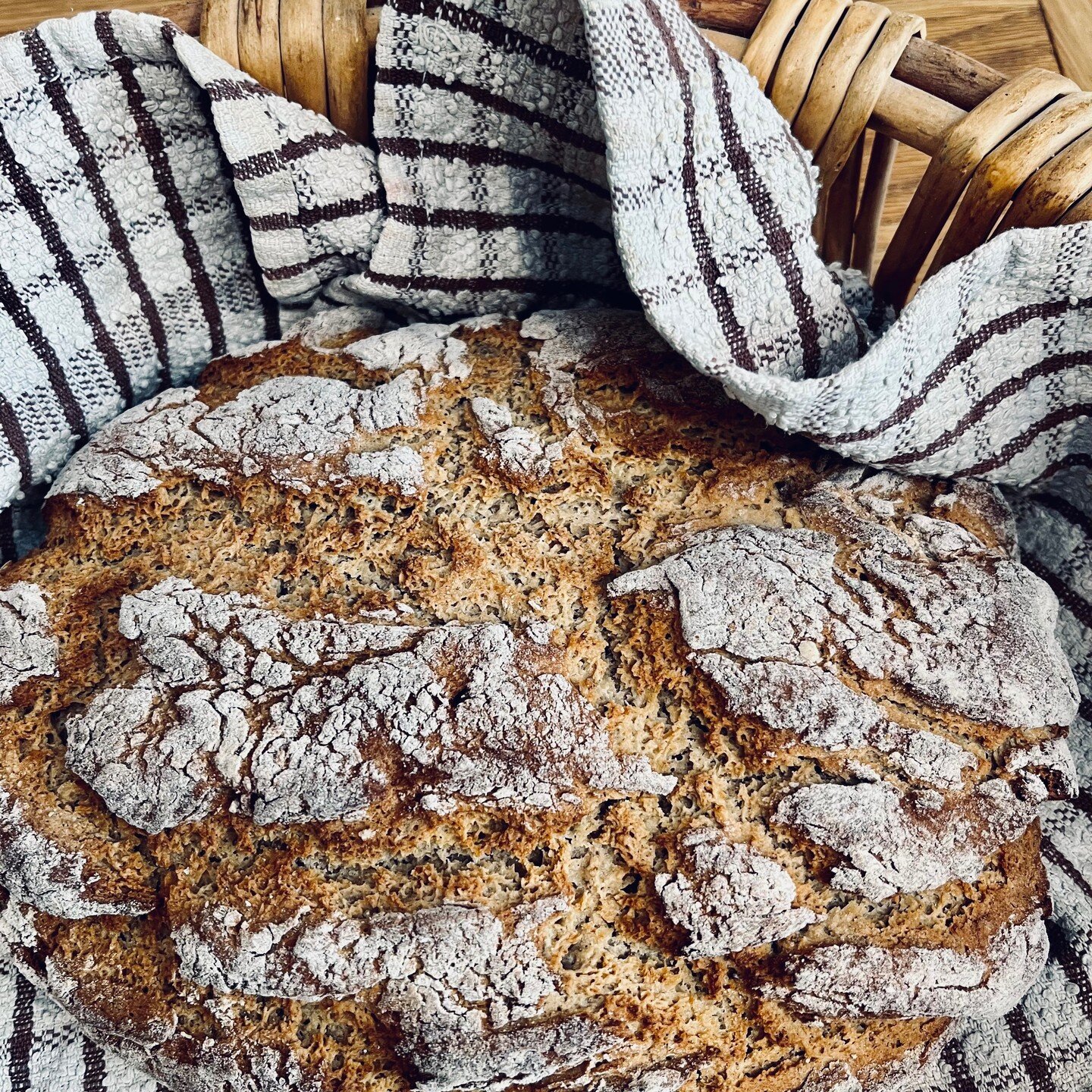 The Lammas loaf. Blessings of the season!⁣
⁣
At Lughnasadh we give thanks to the Great Mother for her abundance of blessings and for our own personal growing. Sometimes she likes to give us a kick up the arse so that we can better learn how to open o