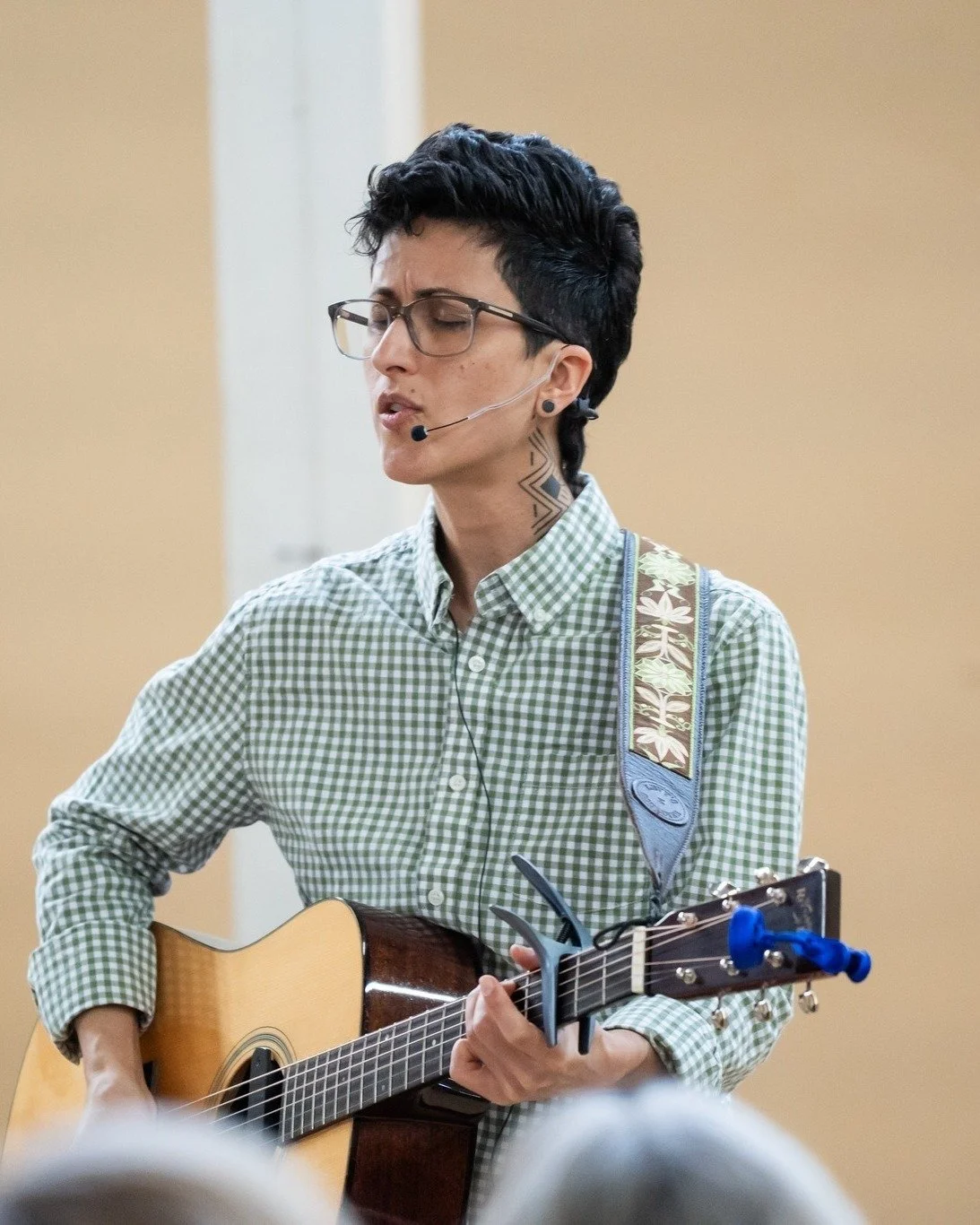 The Joyful Voices Chorus' Winter '26 Big Sing Photo Gallery is up! We were SO fortunate to have @riomasmusic as our Guest Songleader at an uplifting, nourishing, soul-stirring day of connection, harmony, and community. *** To check it out, tap here -