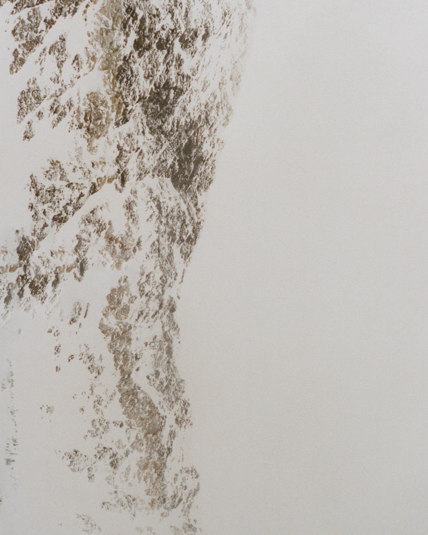 Winter feelings, available in my print shop 🌬️