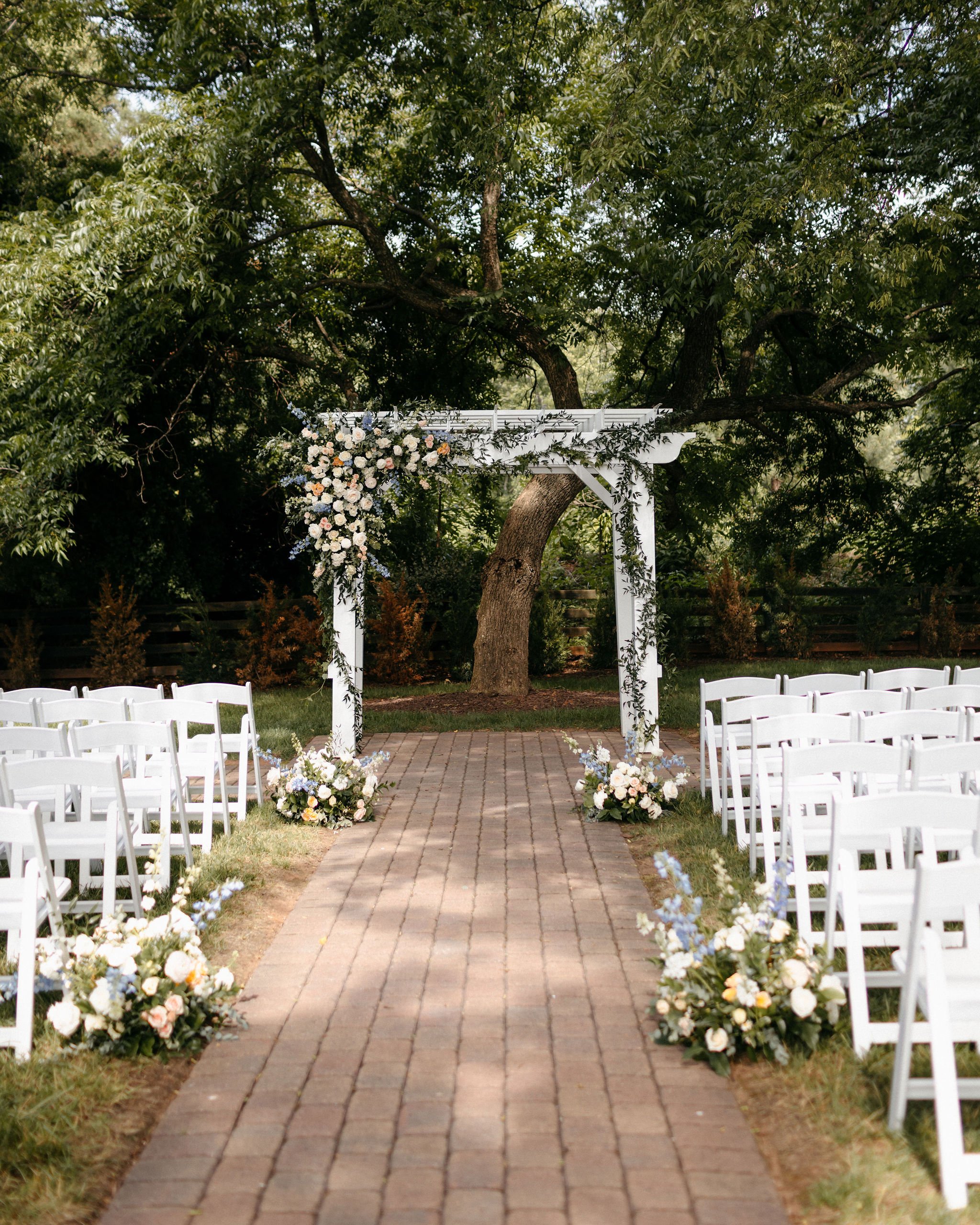 Melissa+Bryson_WeddingSneakPeeks-0057.jpg