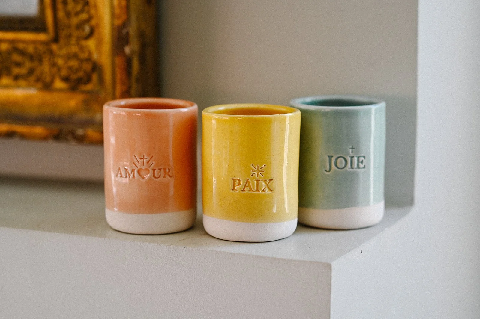 Trio de tasses AMOUR PAIX JOIE