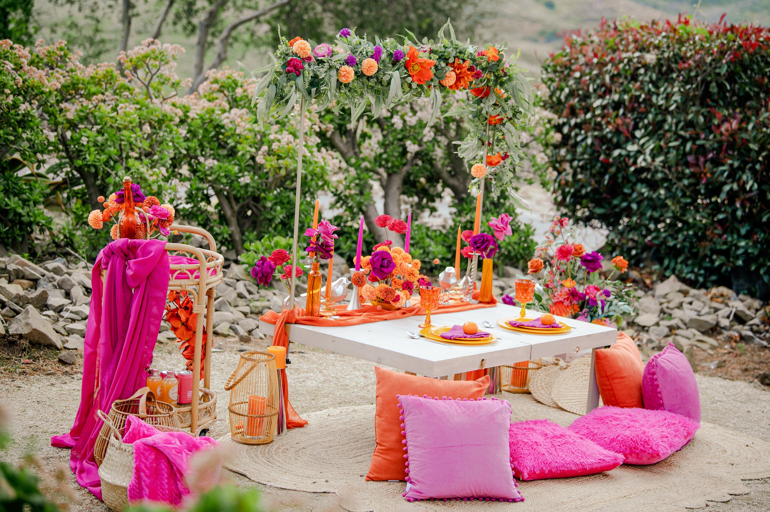 We create & style your Luxury Picnic for a unique experience. — MCP's